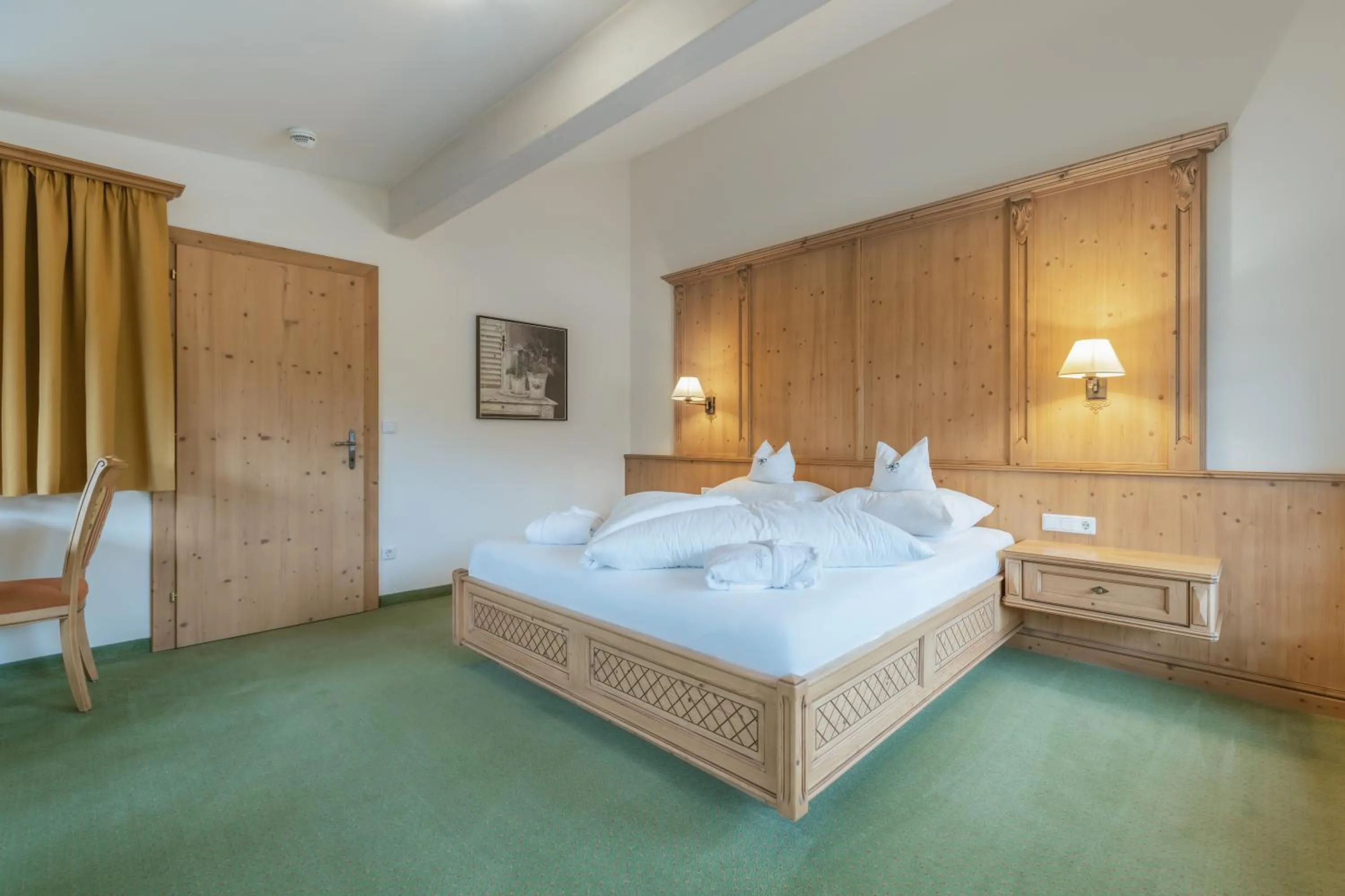 Photo of the whole room, Bed in KERSCHDORFER - wohlfühlhotel garni - adults only