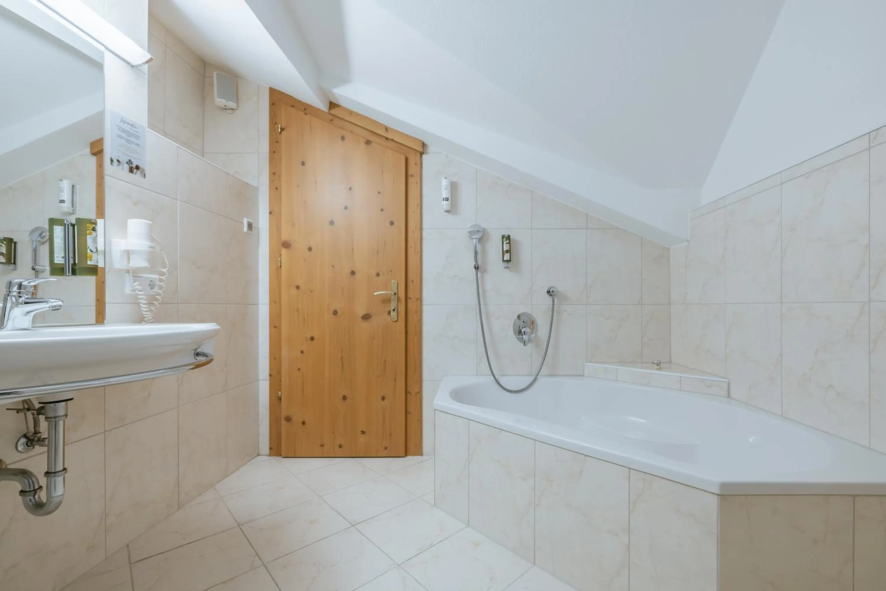 Bathroom in KERSCHDORFER - wohlfühlhotel garni - adults only