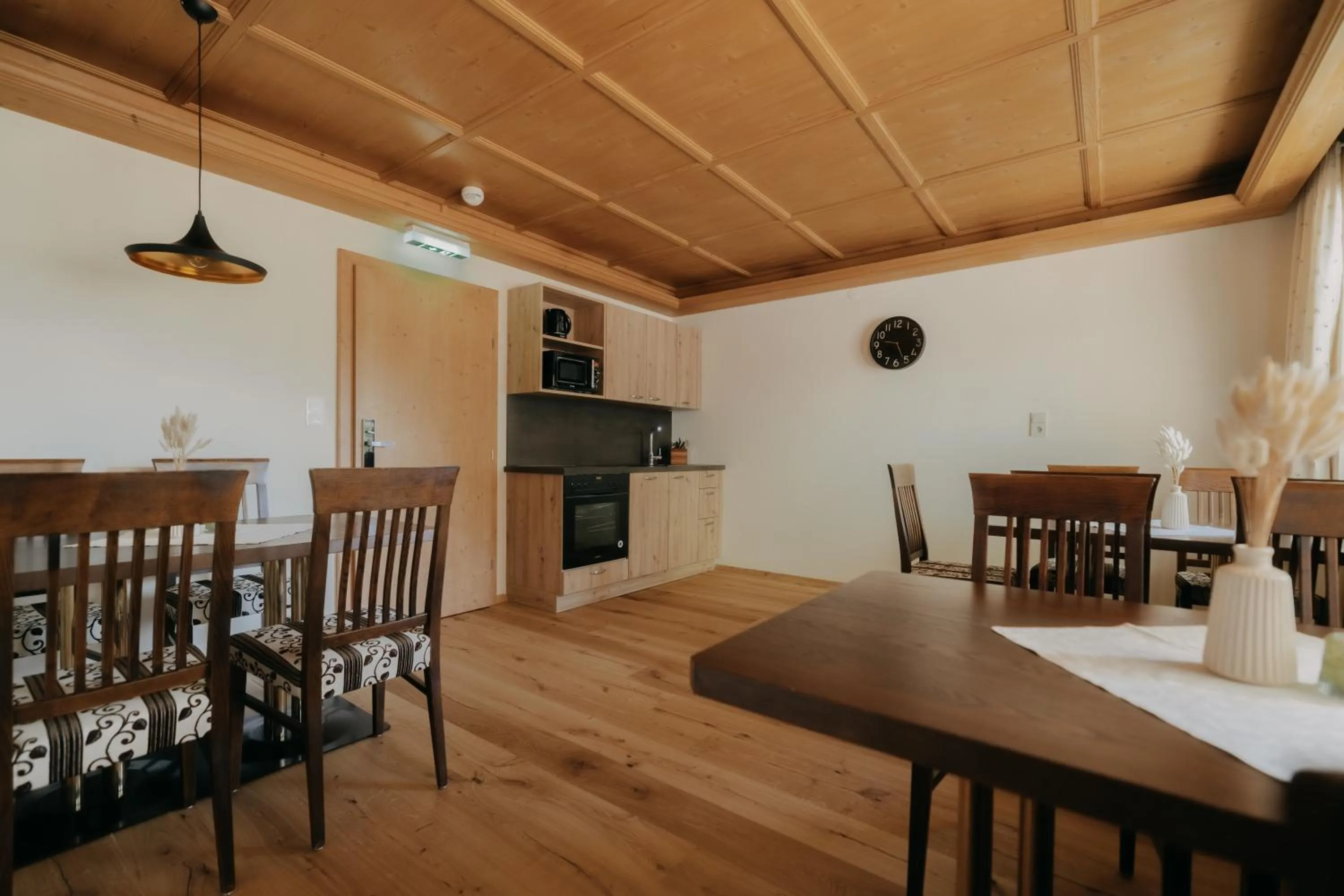 Kitchen or kitchenette in KERSCHDORFER - wohlfühlhotel garni - adults only