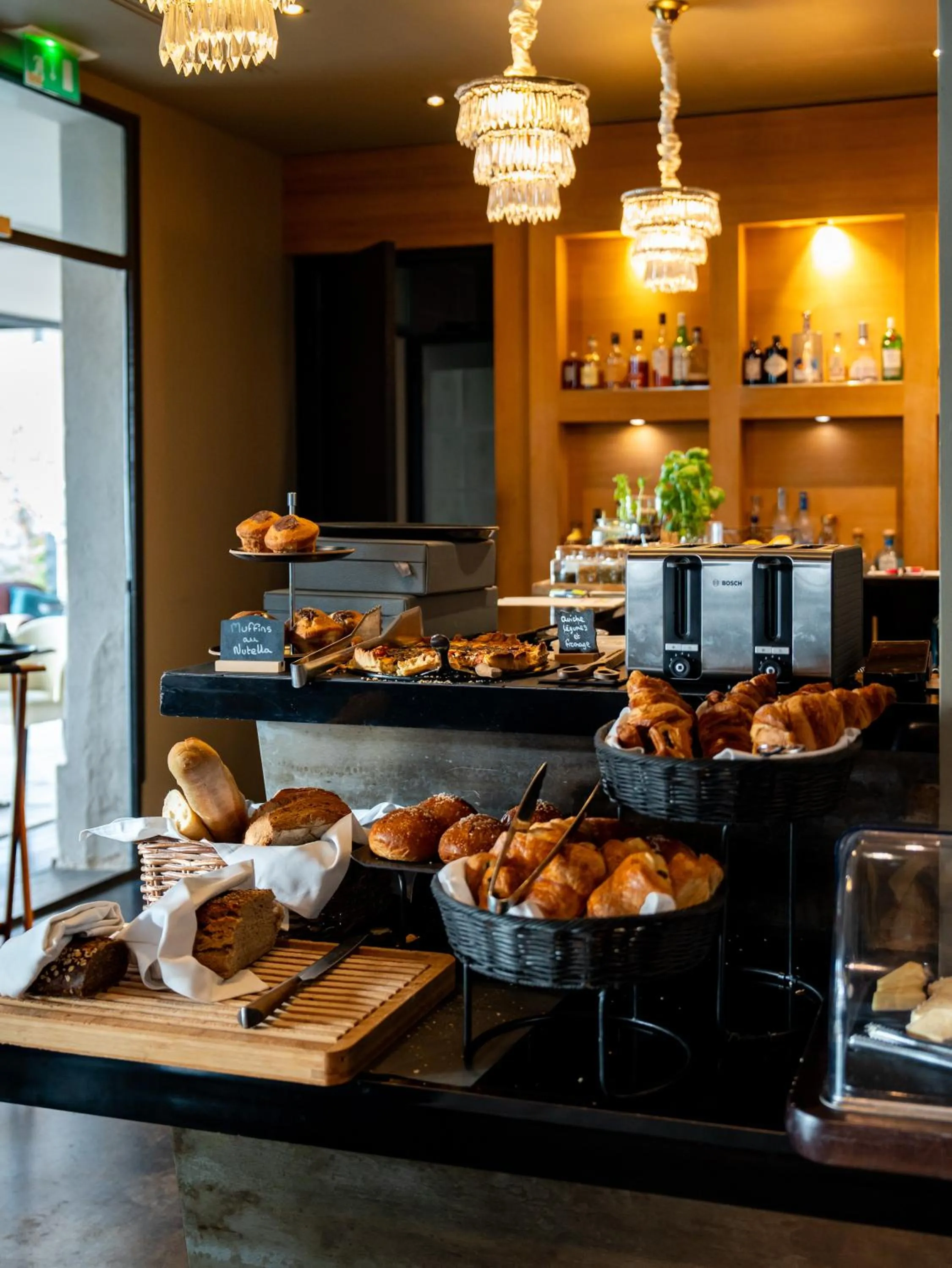 Breakfast in Les Lodges Sainte-Victoire Hotel & Spa