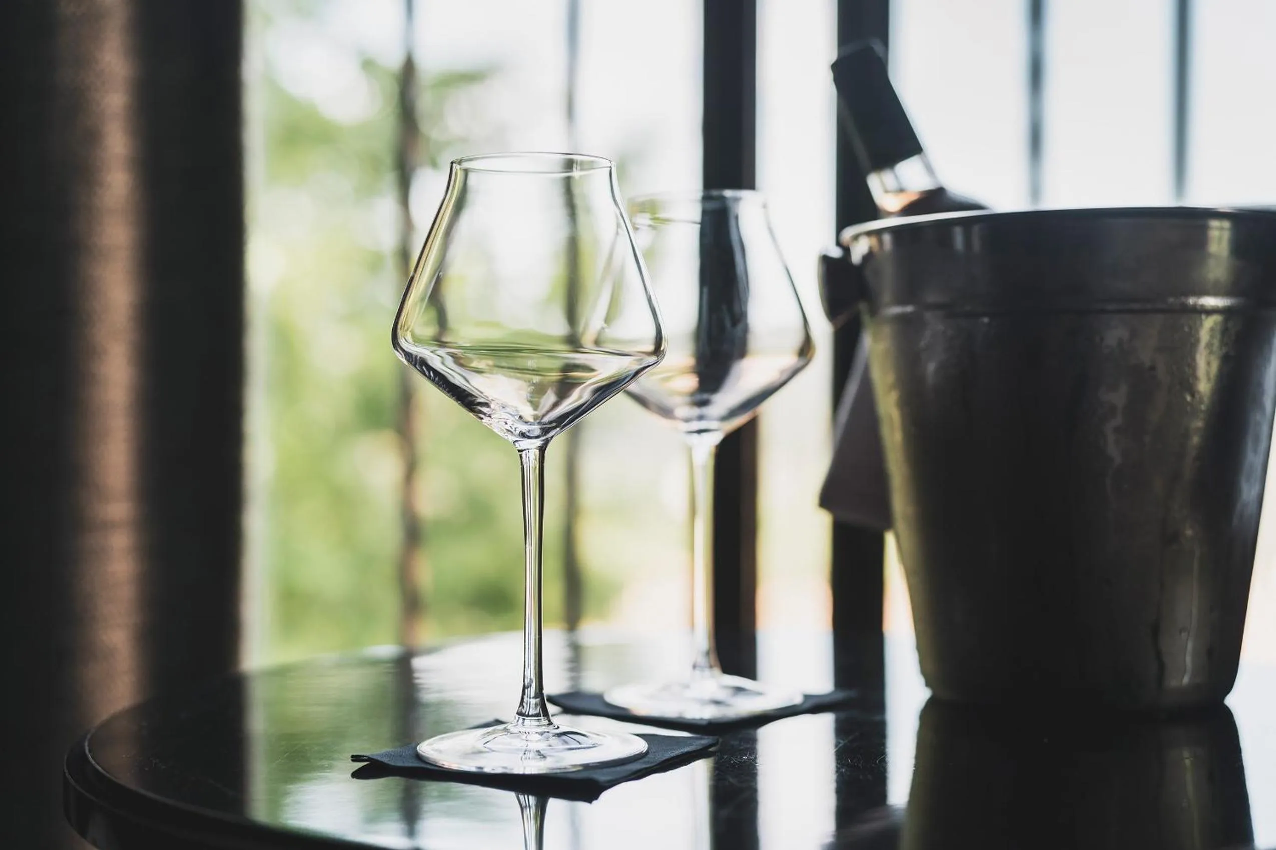 Alcoholic drinks in Les Lodges Sainte-Victoire Hotel & Spa