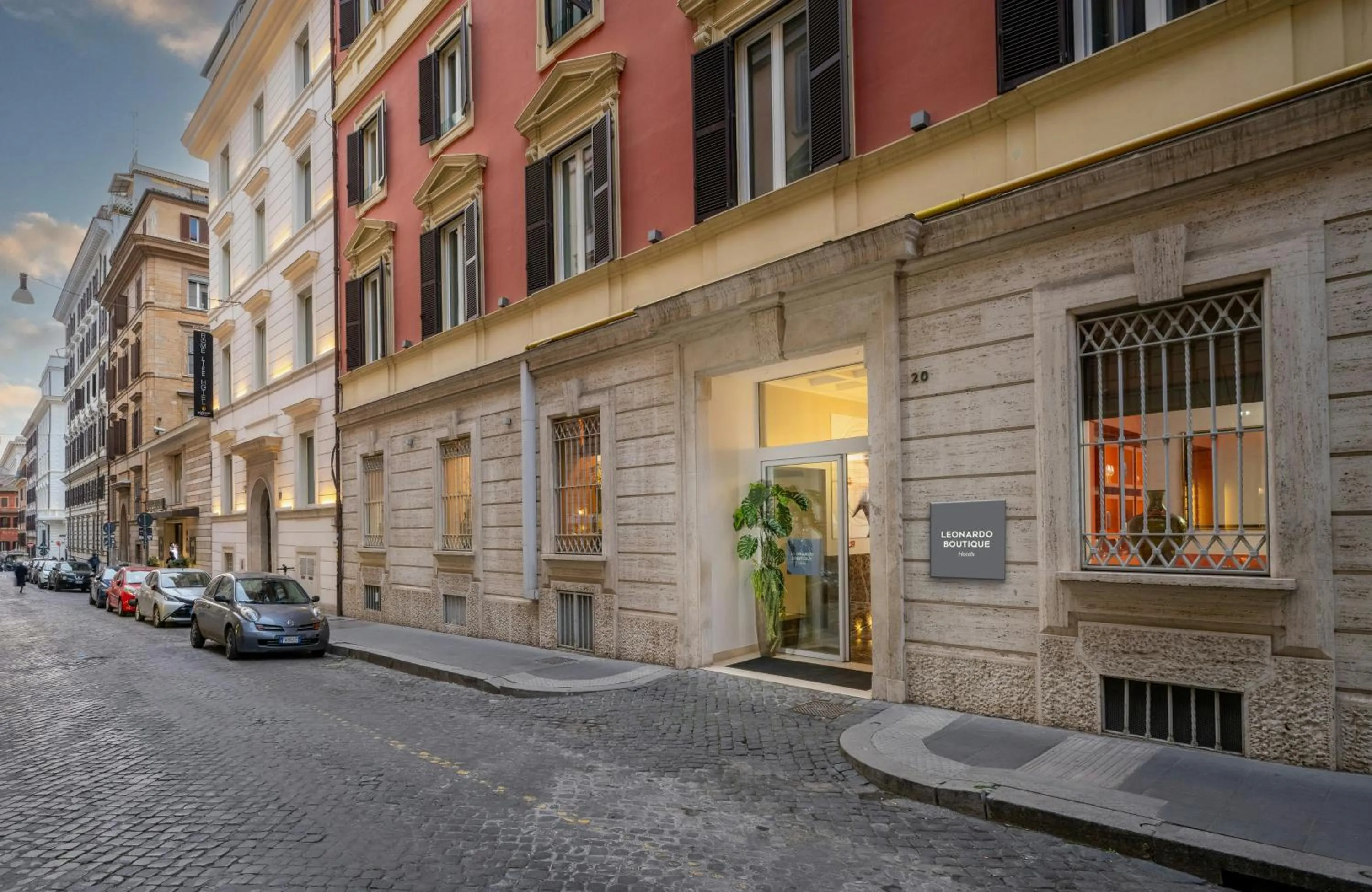 Facade/entrance in Leonardo Boutique Hotel Rome Monti