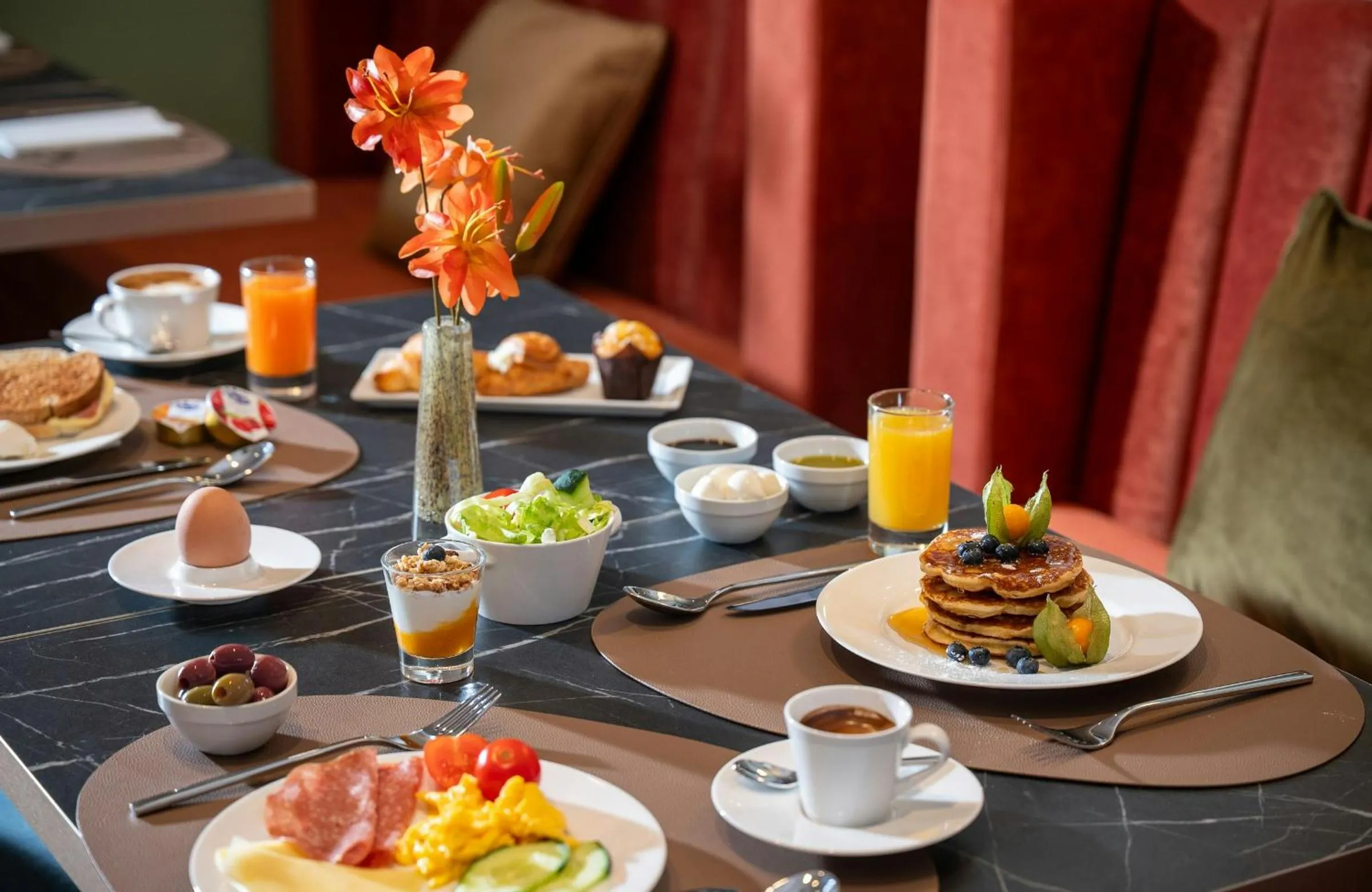 Breakfast in Leonardo Boutique Hotel Rome Monti