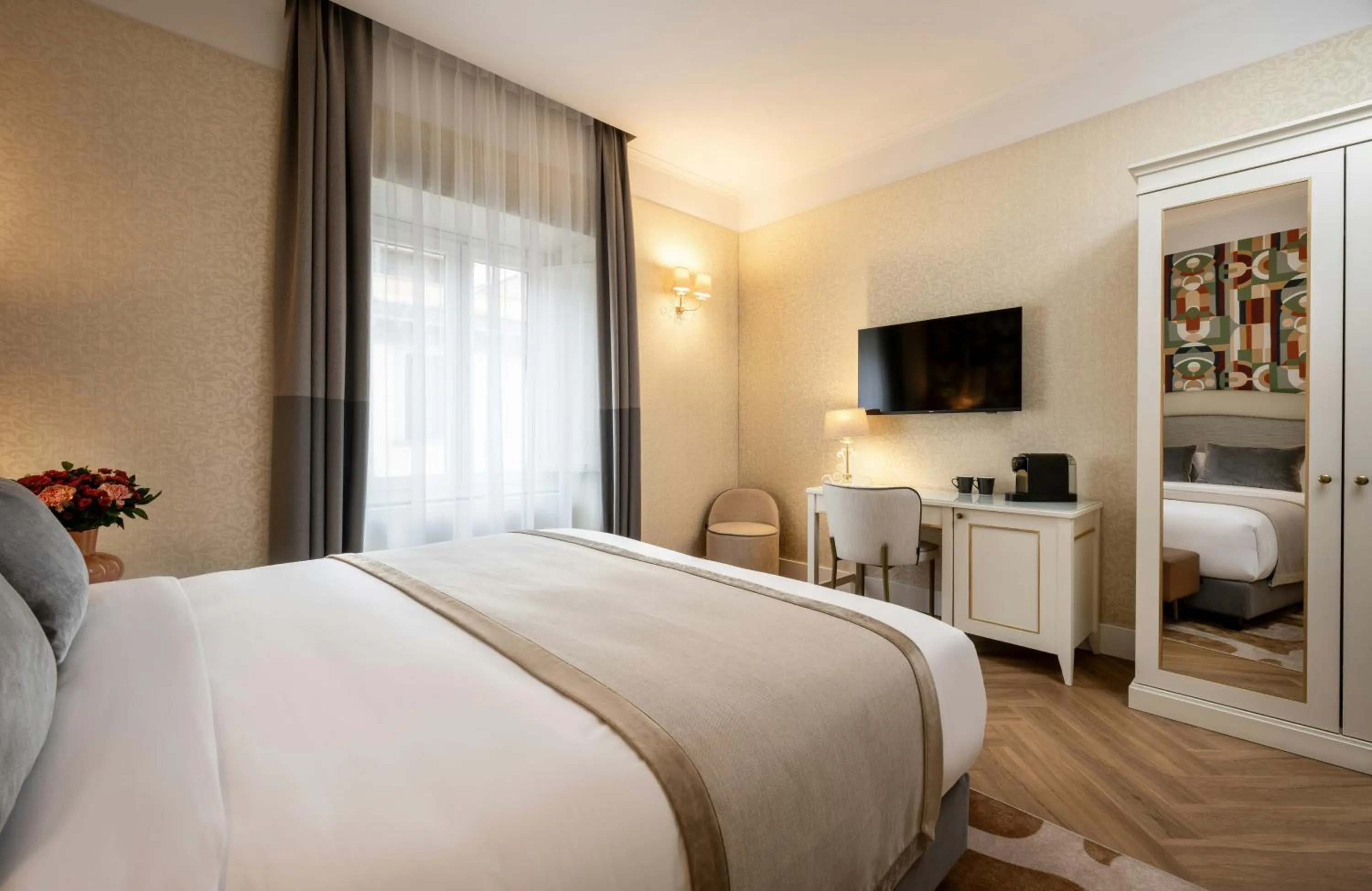 Bedroom, Bed in Leonardo Boutique Hotel Rome Monti