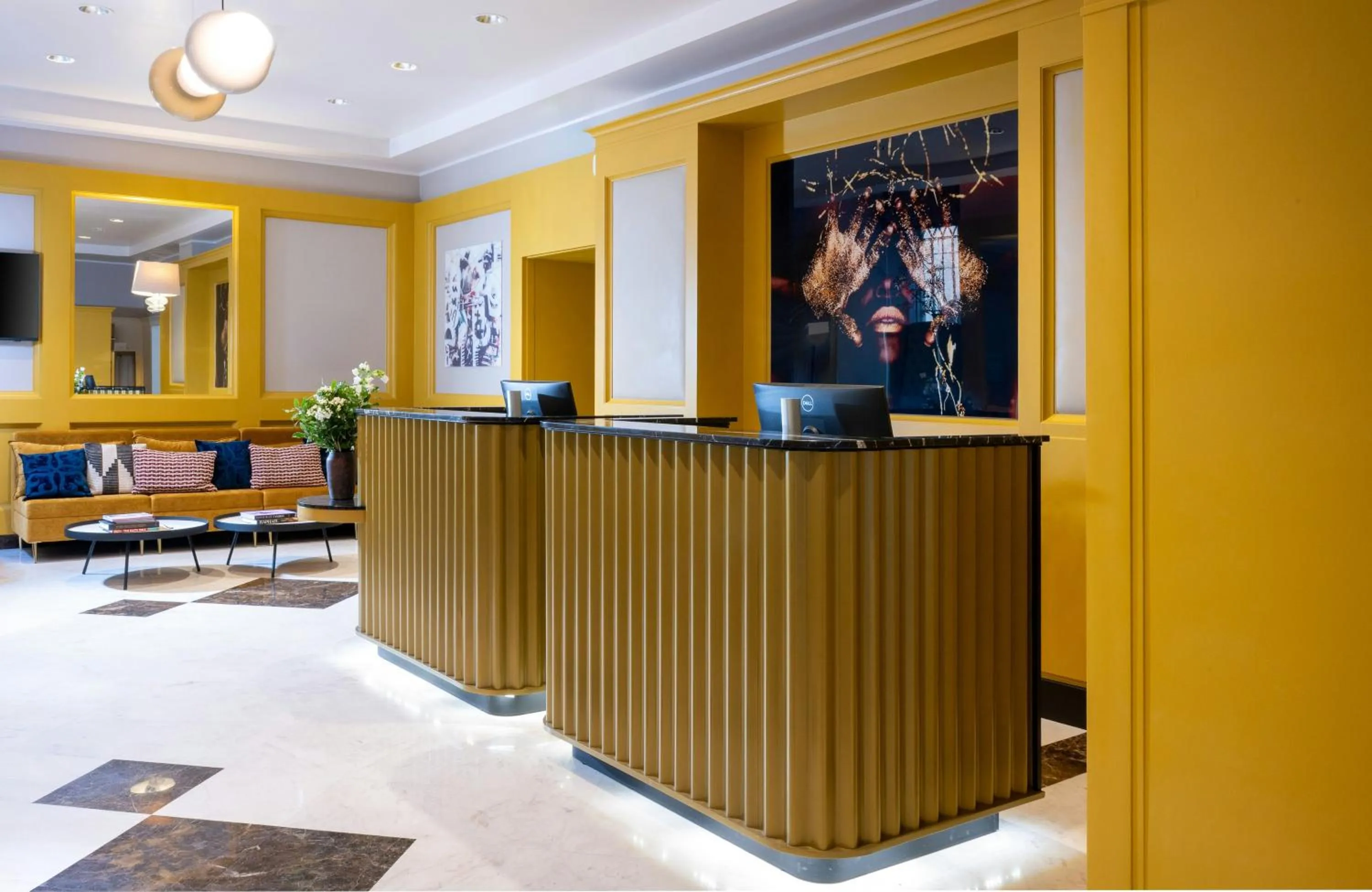 Lobby or reception in Leonardo Boutique Hotel Rome Monti