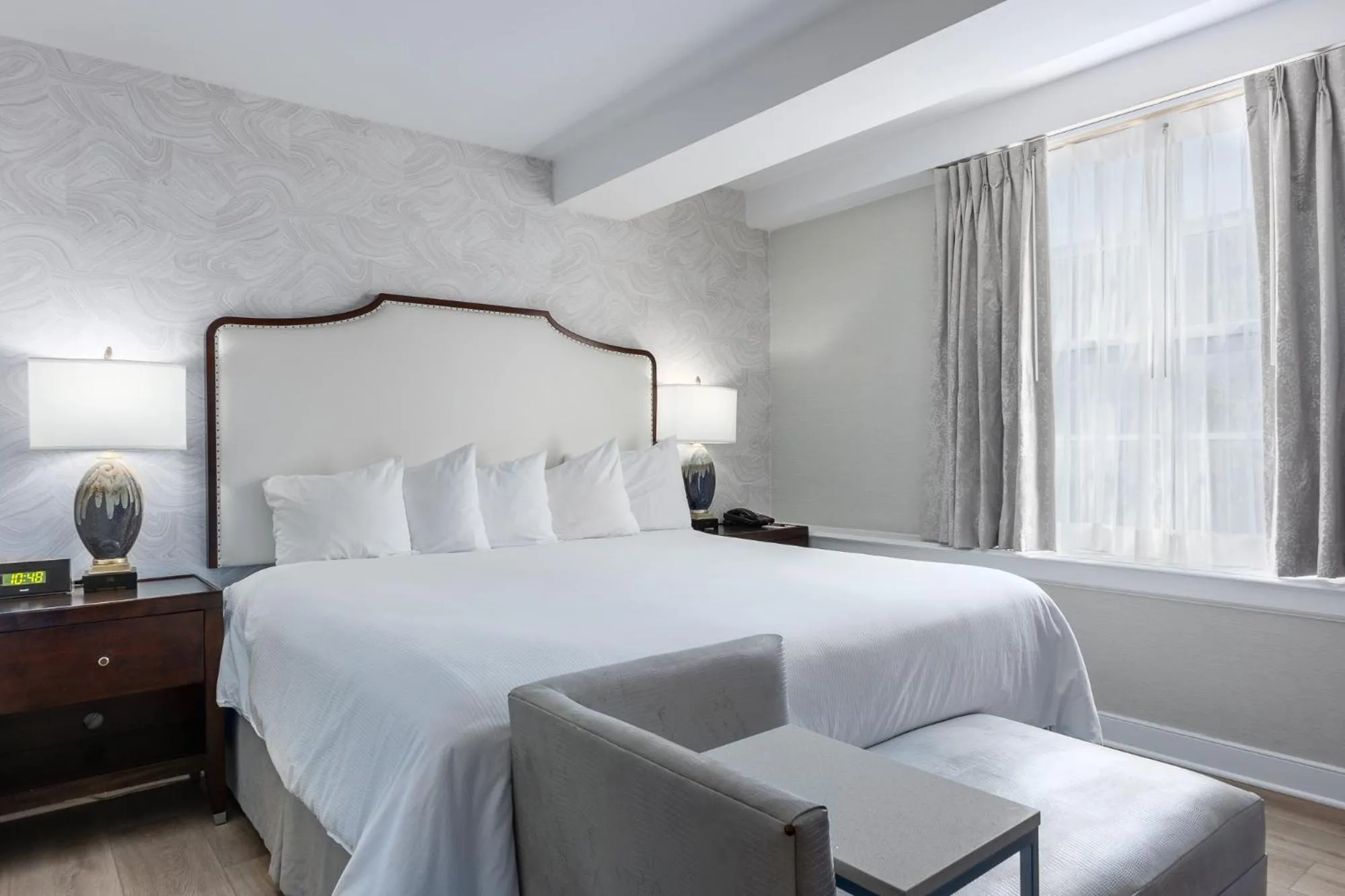 Bed in The Georgetown Inn