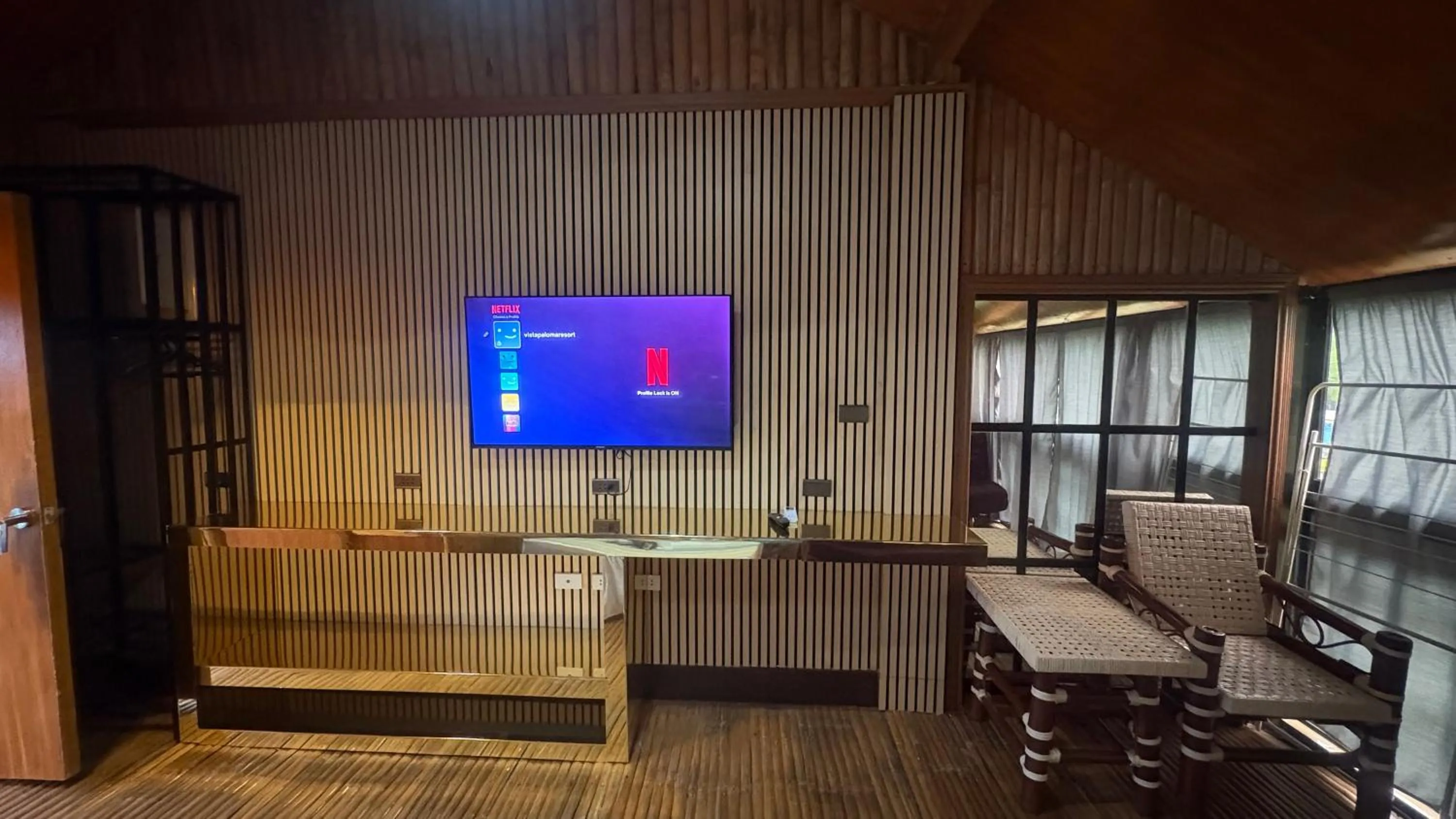 Vistapaloma beach resort