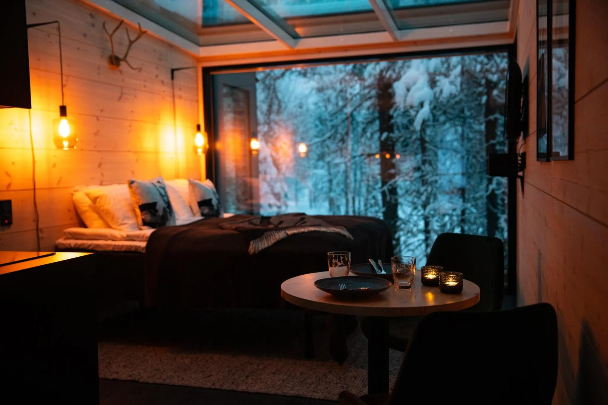 Bed in Kuuru Tunturilaakso by Kide Hotel