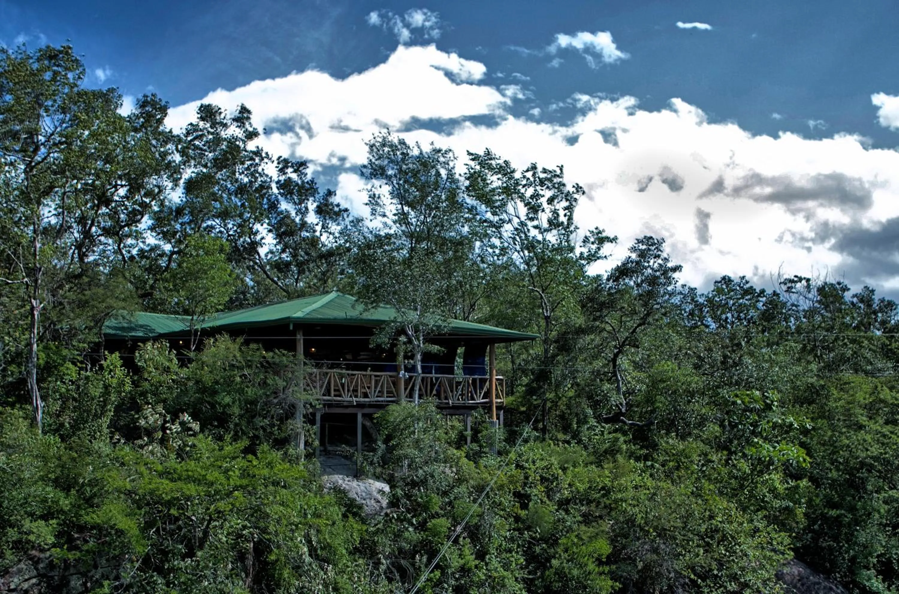 Facade/entrance in Cañon de la Vieja Lodge
