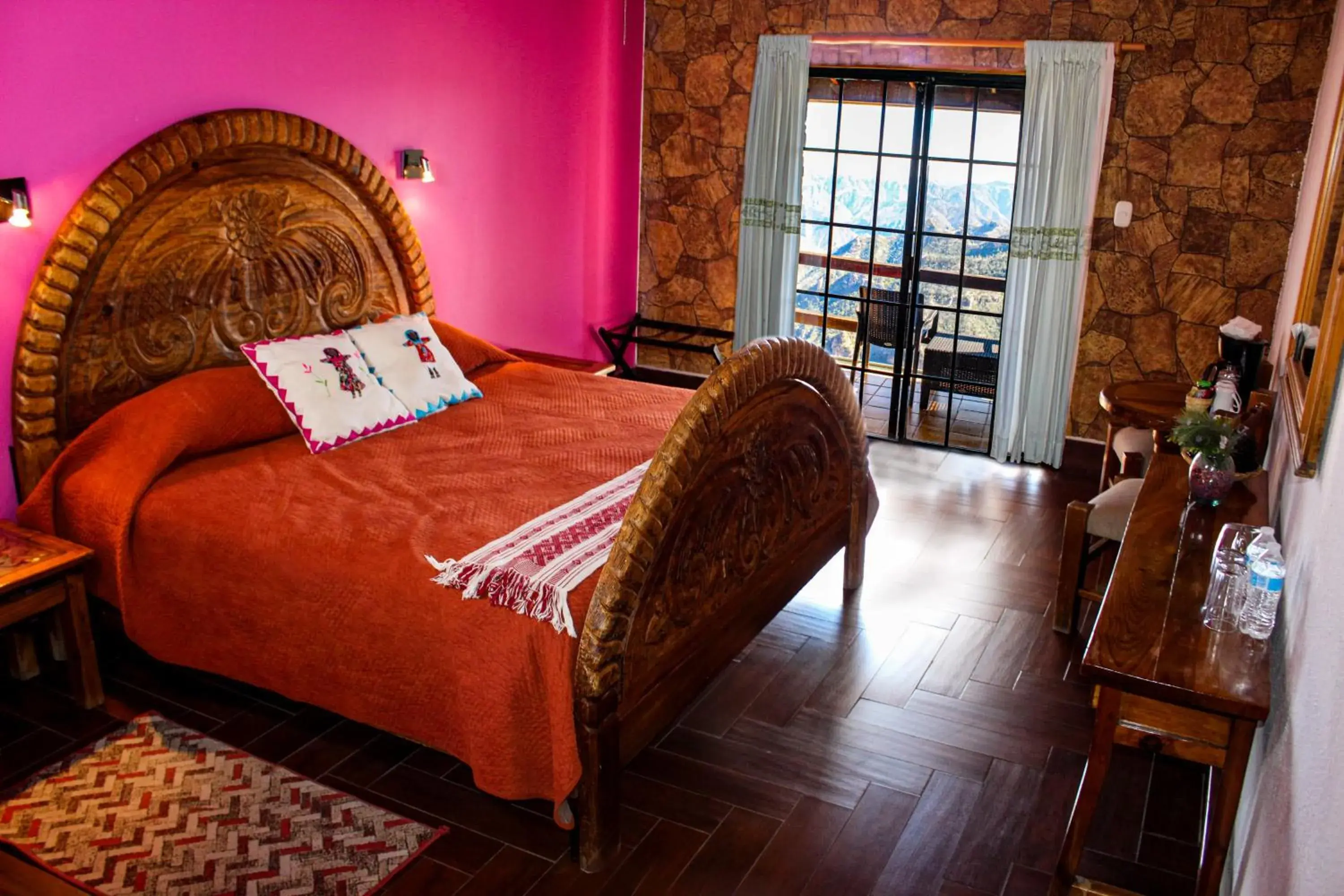 Double Room with Balcony in Hotel Divisadero Barrancas Double Room with Balcony in Hotel Divisadero Barrancas