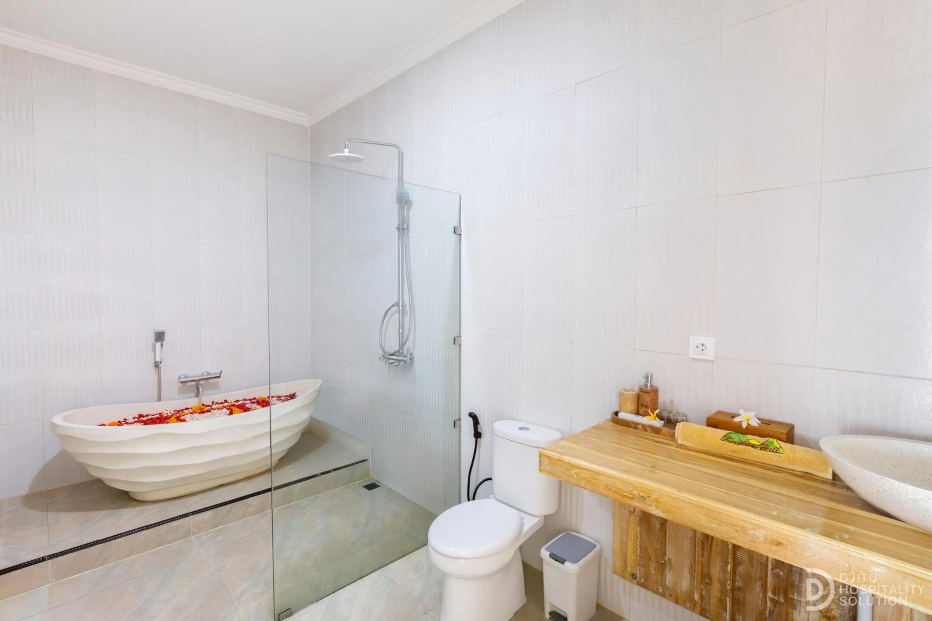 Bathroom in Kaylas Hill Resort