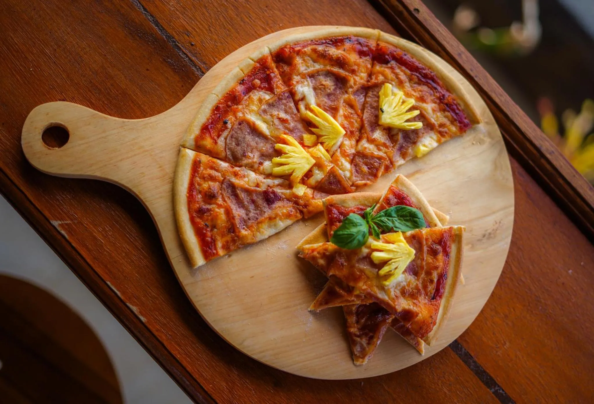 Restaurant/places to eat in Kaylas Hill Resort