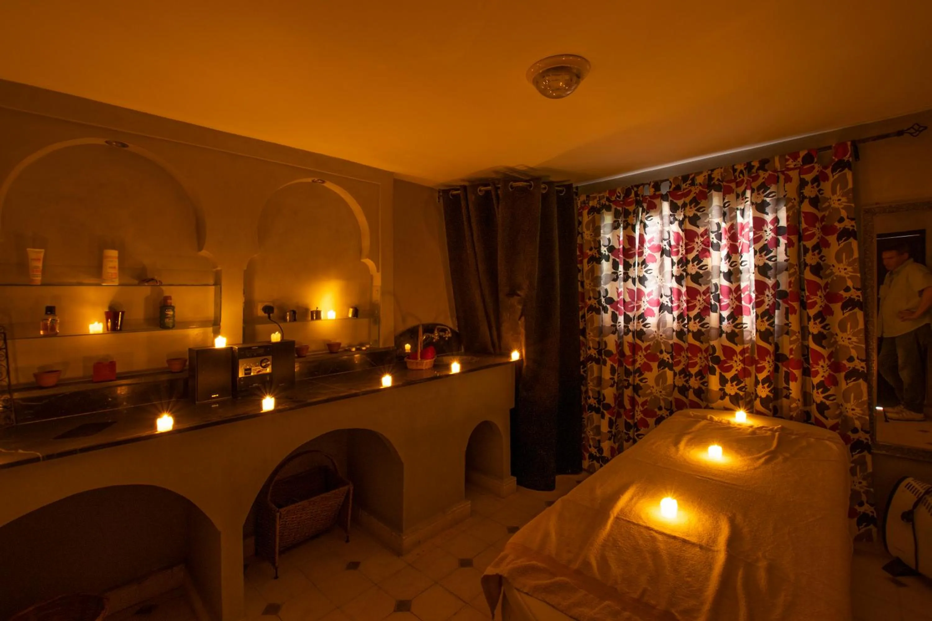 Massage in Villa Soraya Hammam & Jacuzzi