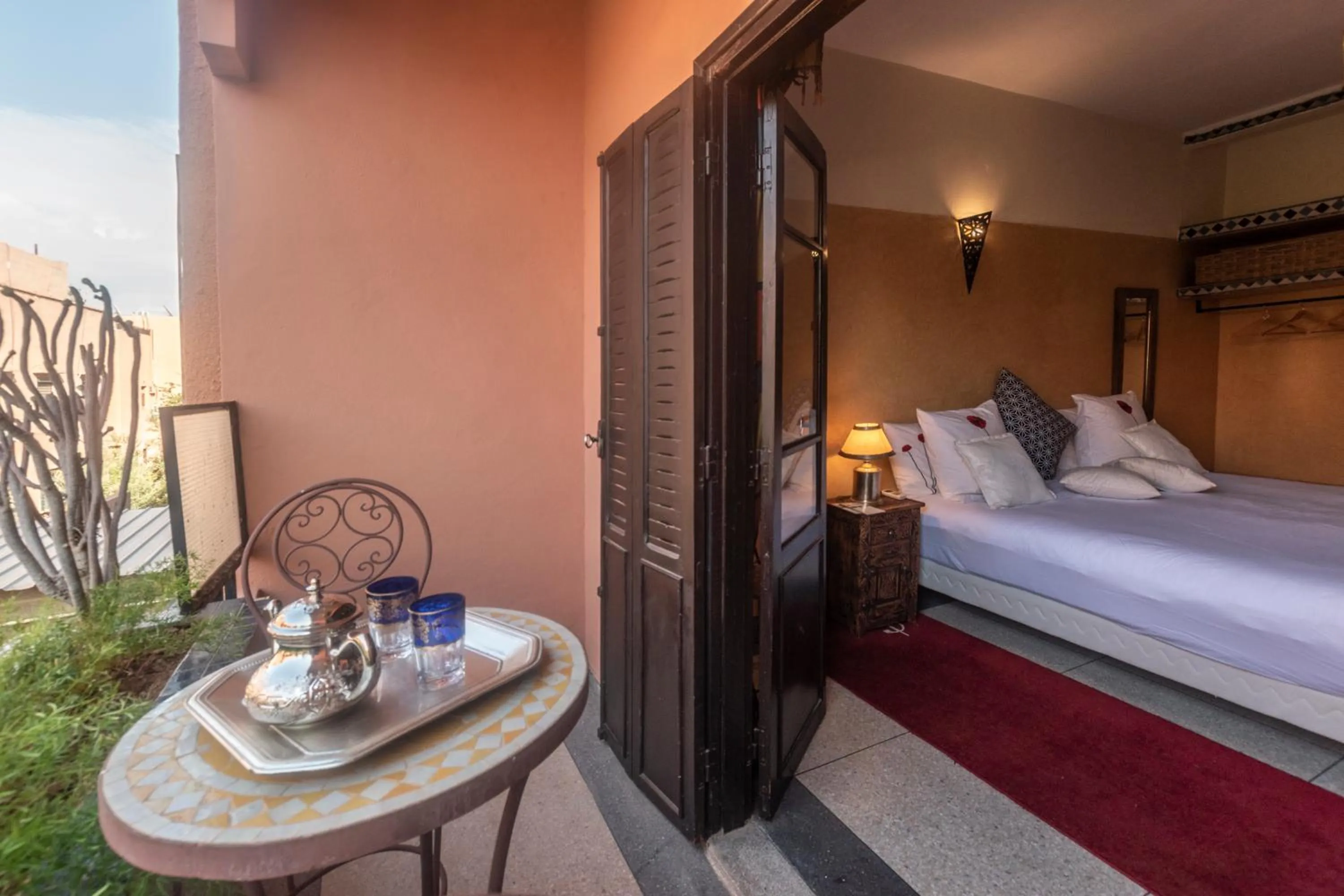 Bed in Villa Soraya Hammam & Jacuzzi