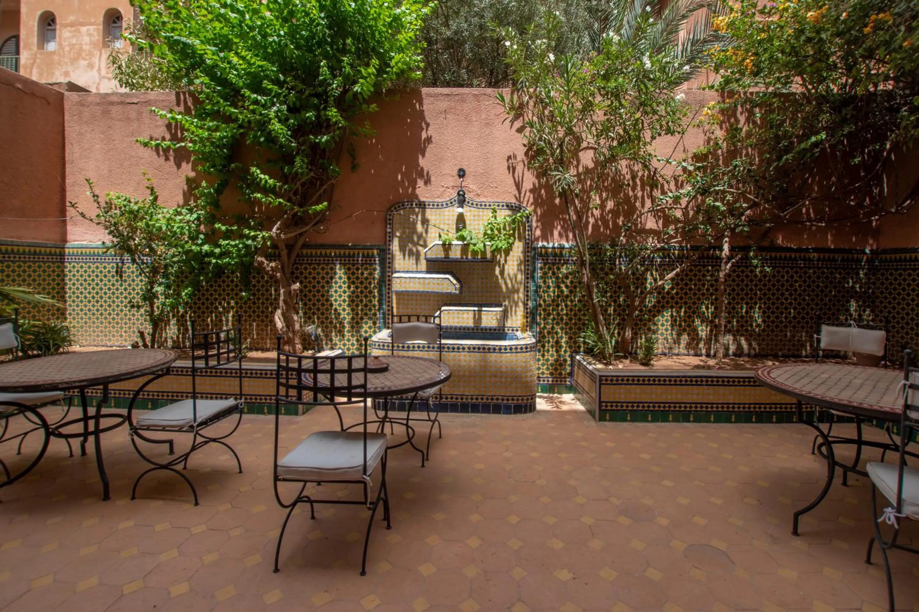 Patio in Villa Soraya Hammam & Jacuzzi