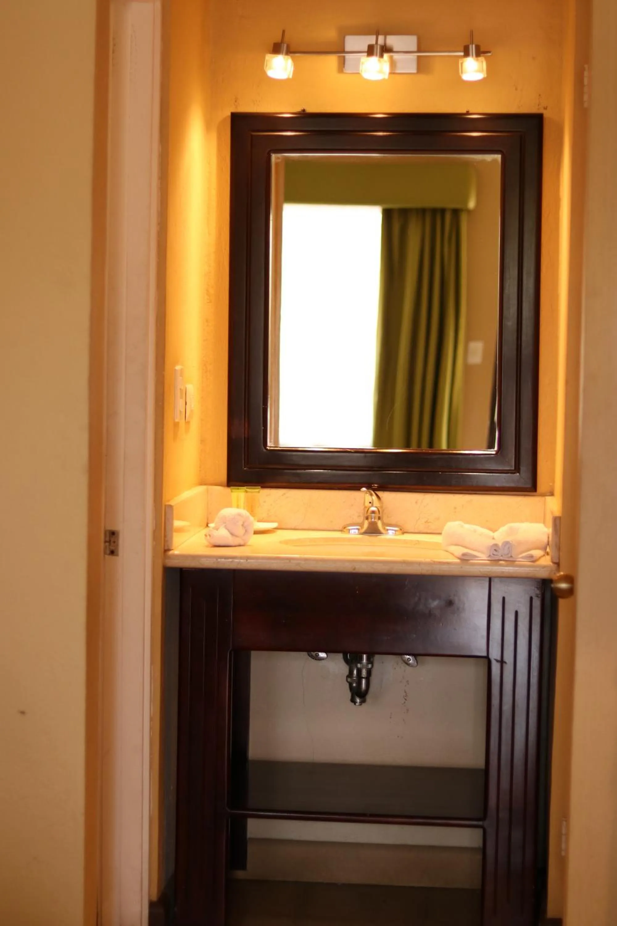 Bathroom in Coco Beach Hotel