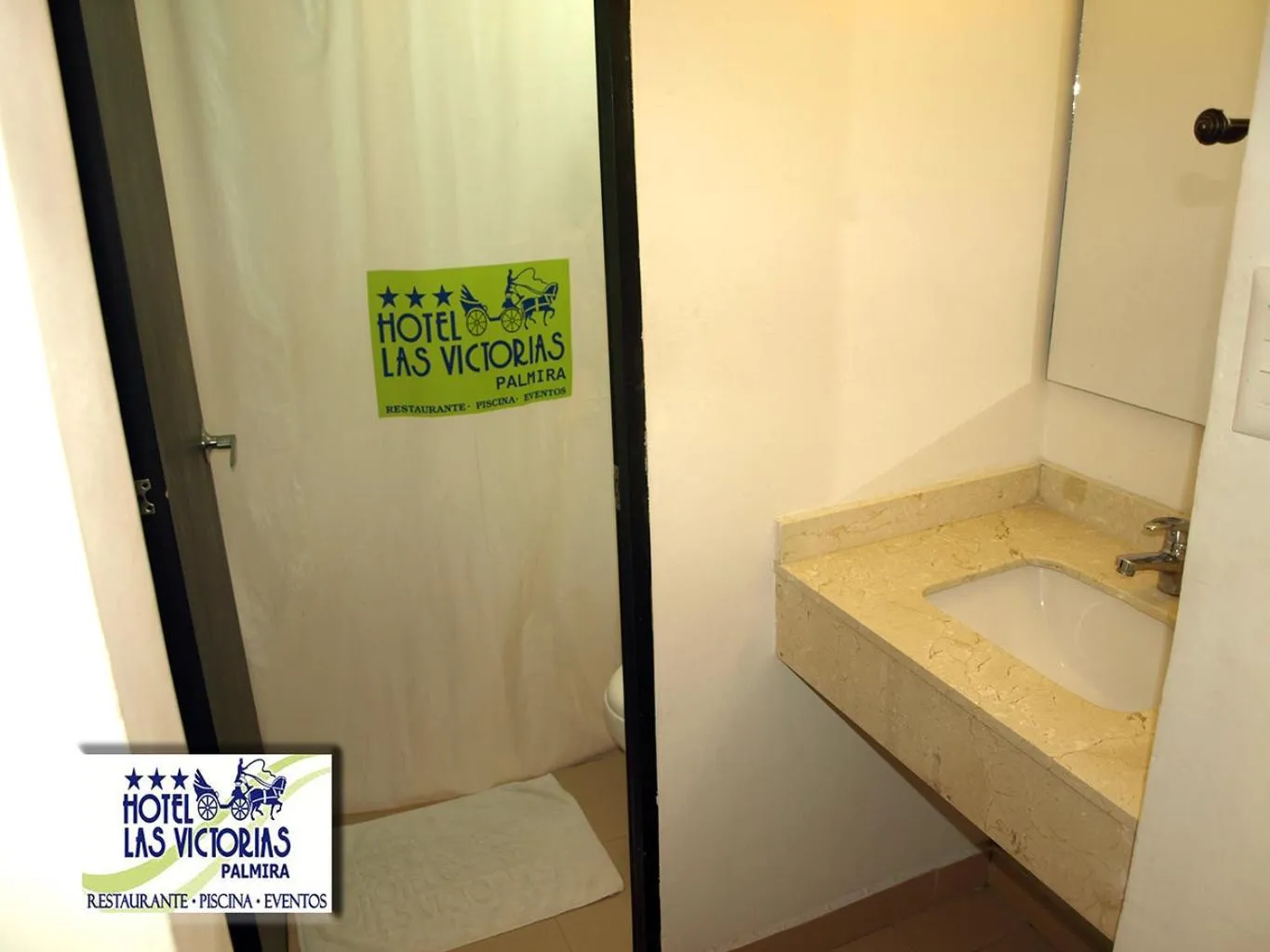 Bathroom in Hotel Las Victorias Palmira