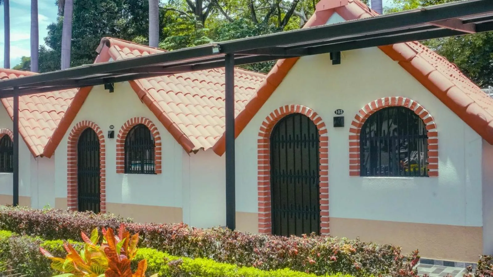 Garden view in Hotel Las Victorias Palmira