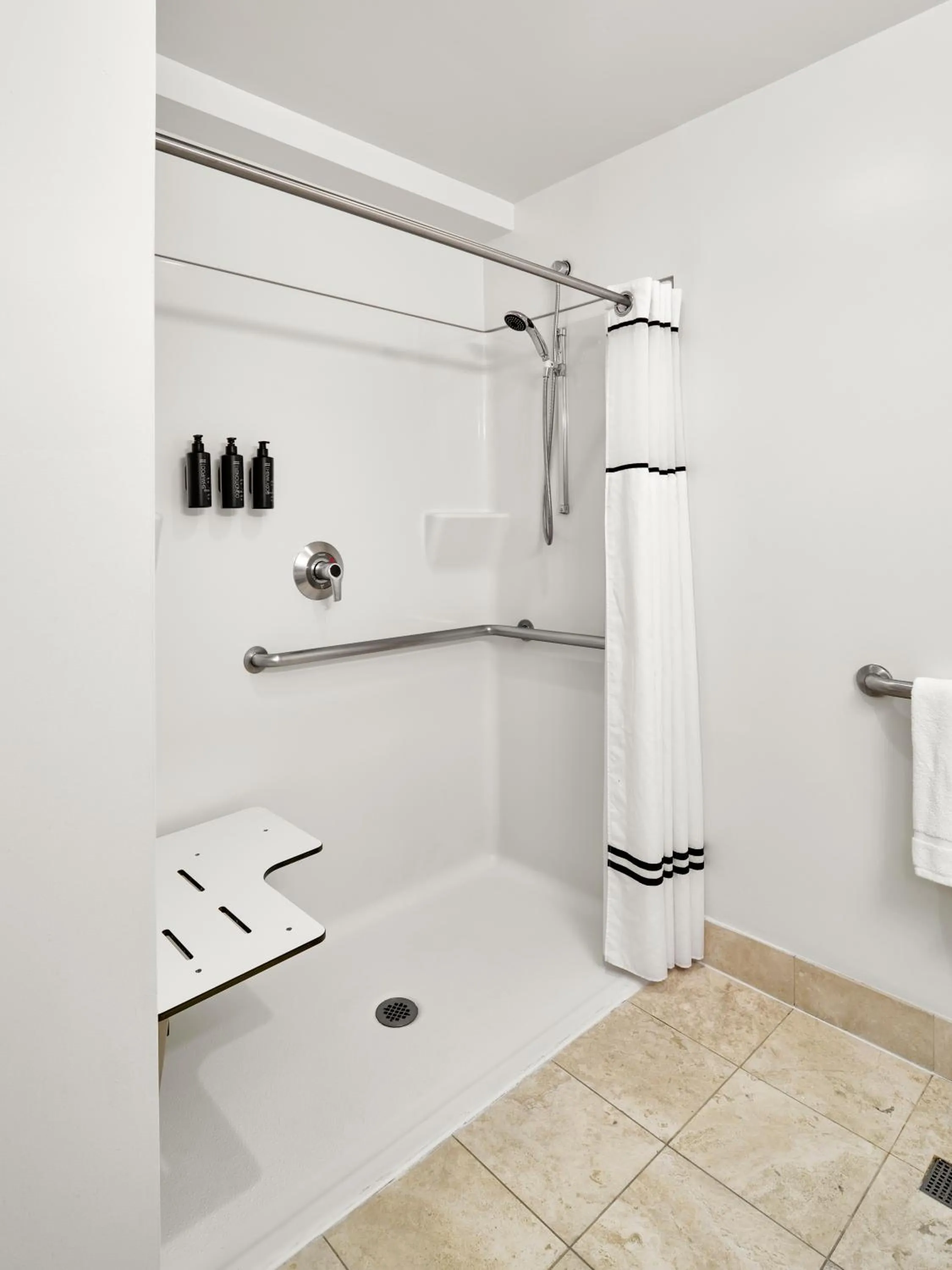 Bathroom in AKA White House