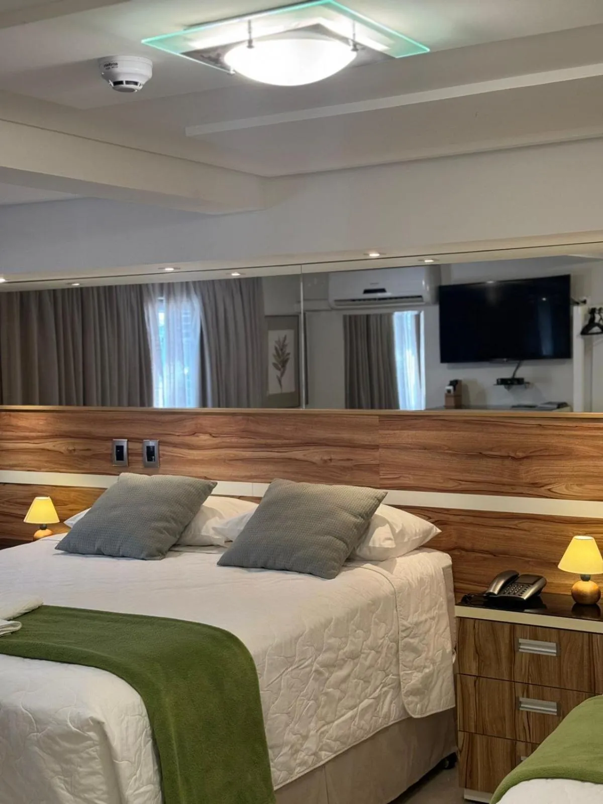 Bed in Hotel Imperatriz