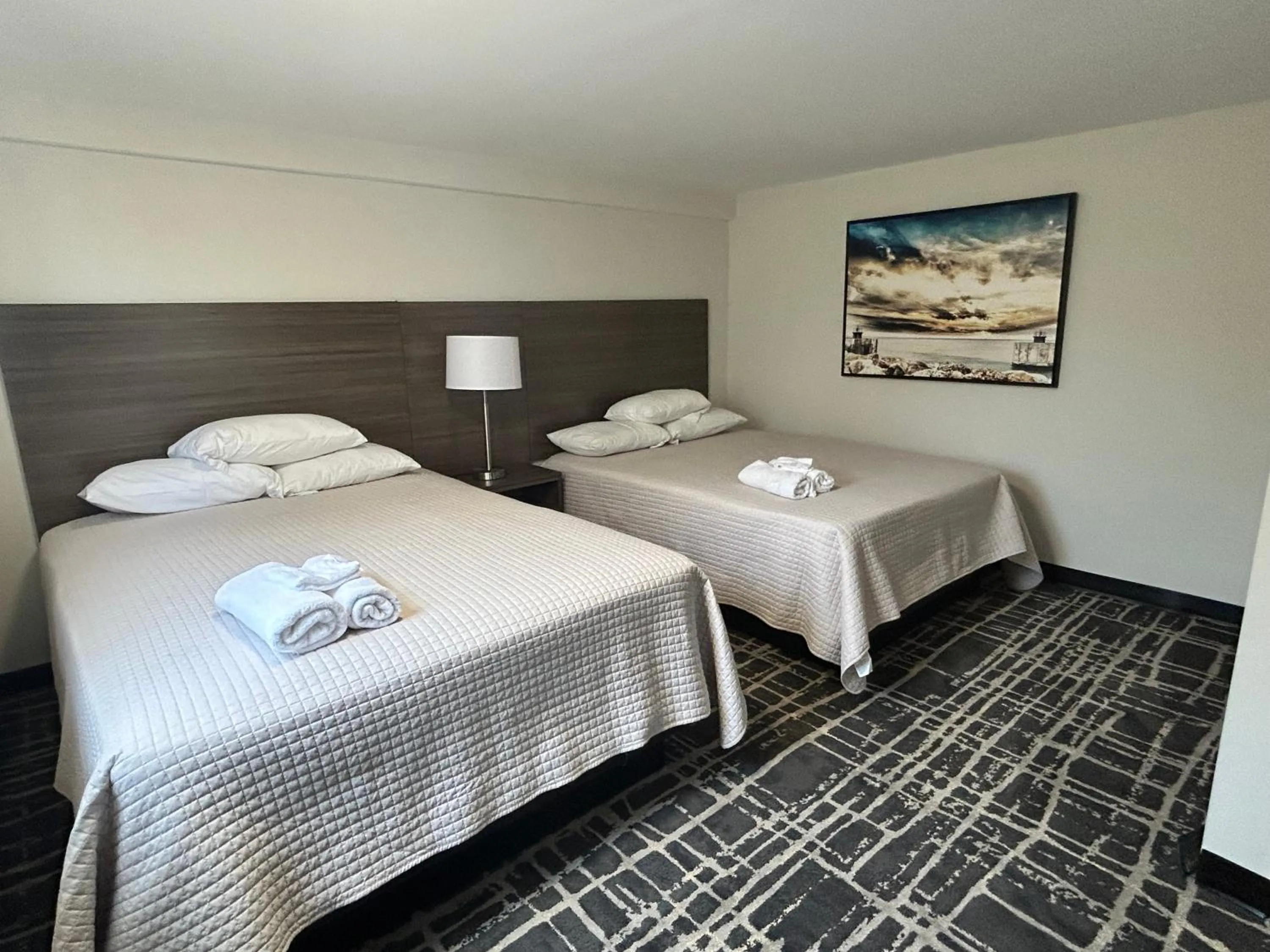 Restaurant/places to eat, Bed in Blue Wave Inn - Ocean City