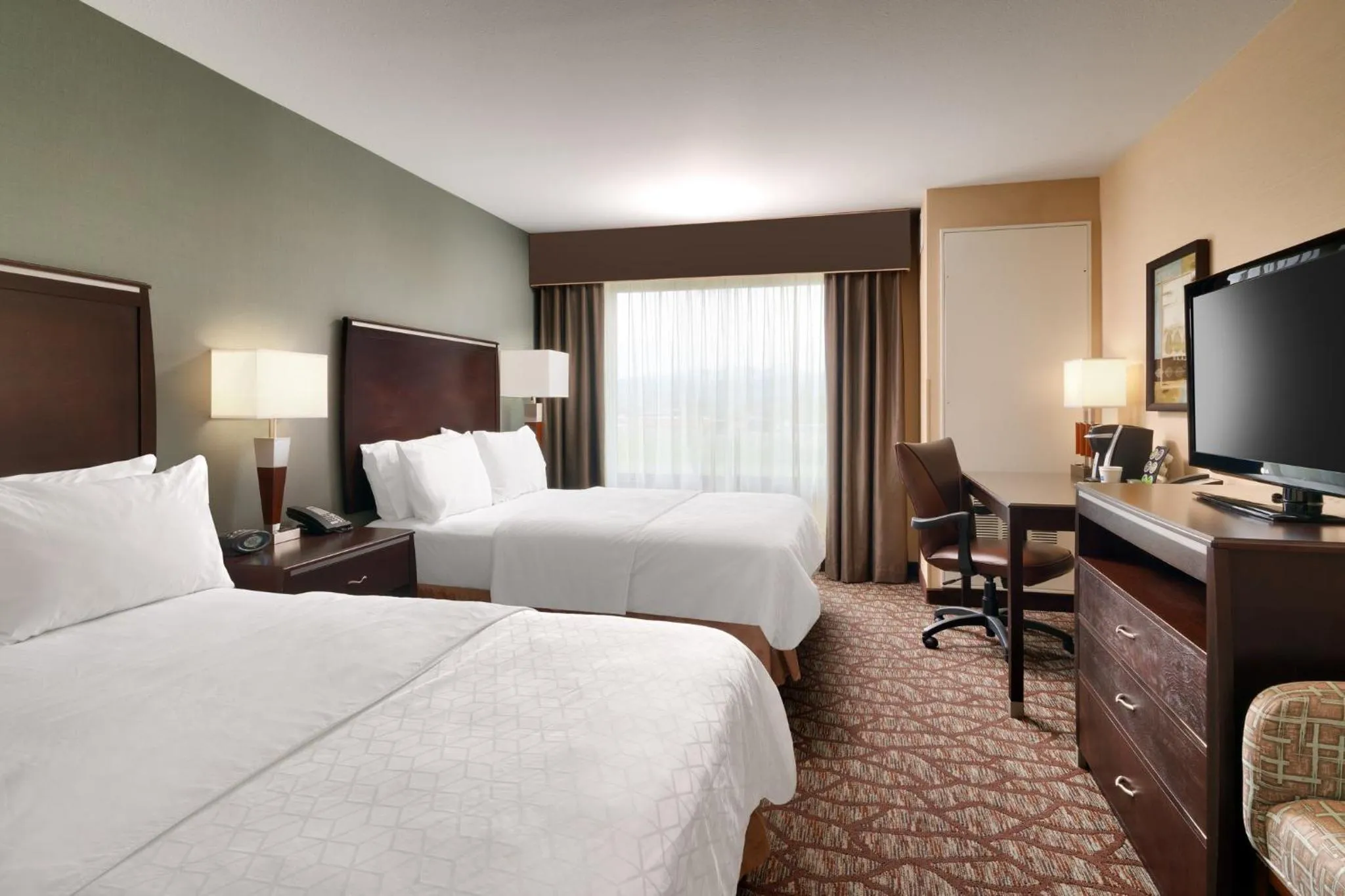 Photo of the whole room, Bed in Holiday Inn Express Hotel & Suites Butte by IHG