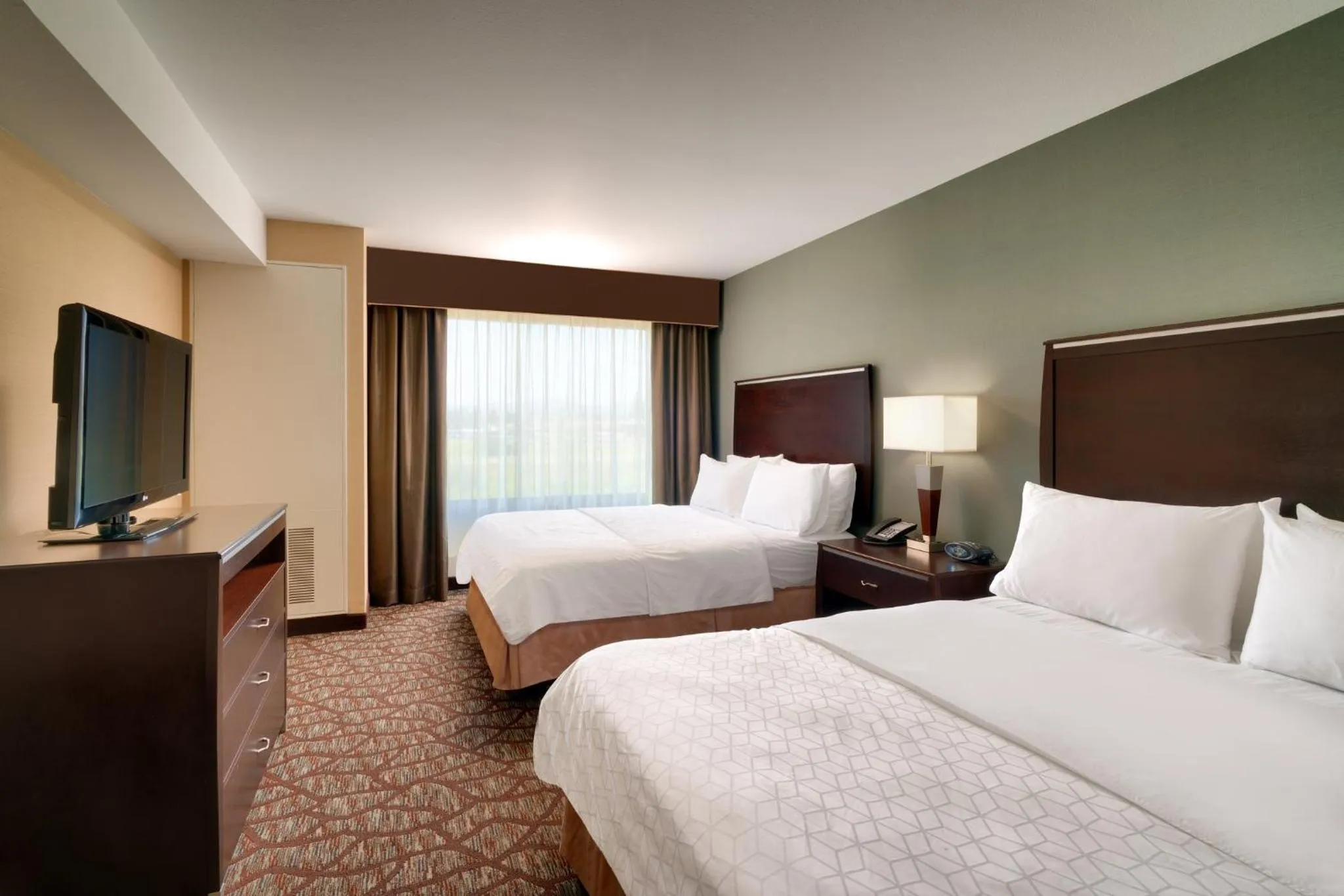 Photo of the whole room, Bed in Holiday Inn Express Hotel & Suites Butte by IHG