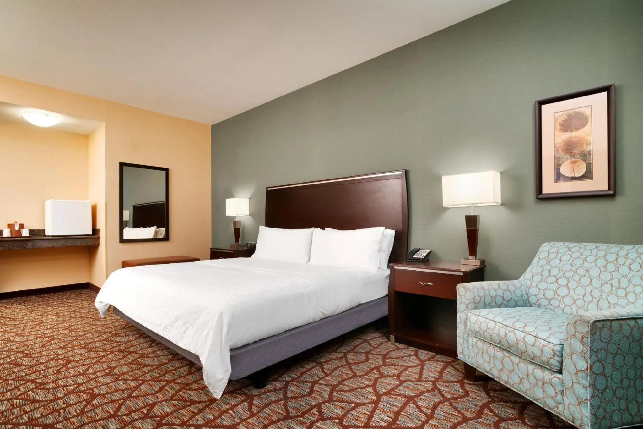 Photo of the whole room, Bed in Holiday Inn Express Hotel & Suites Butte by IHG