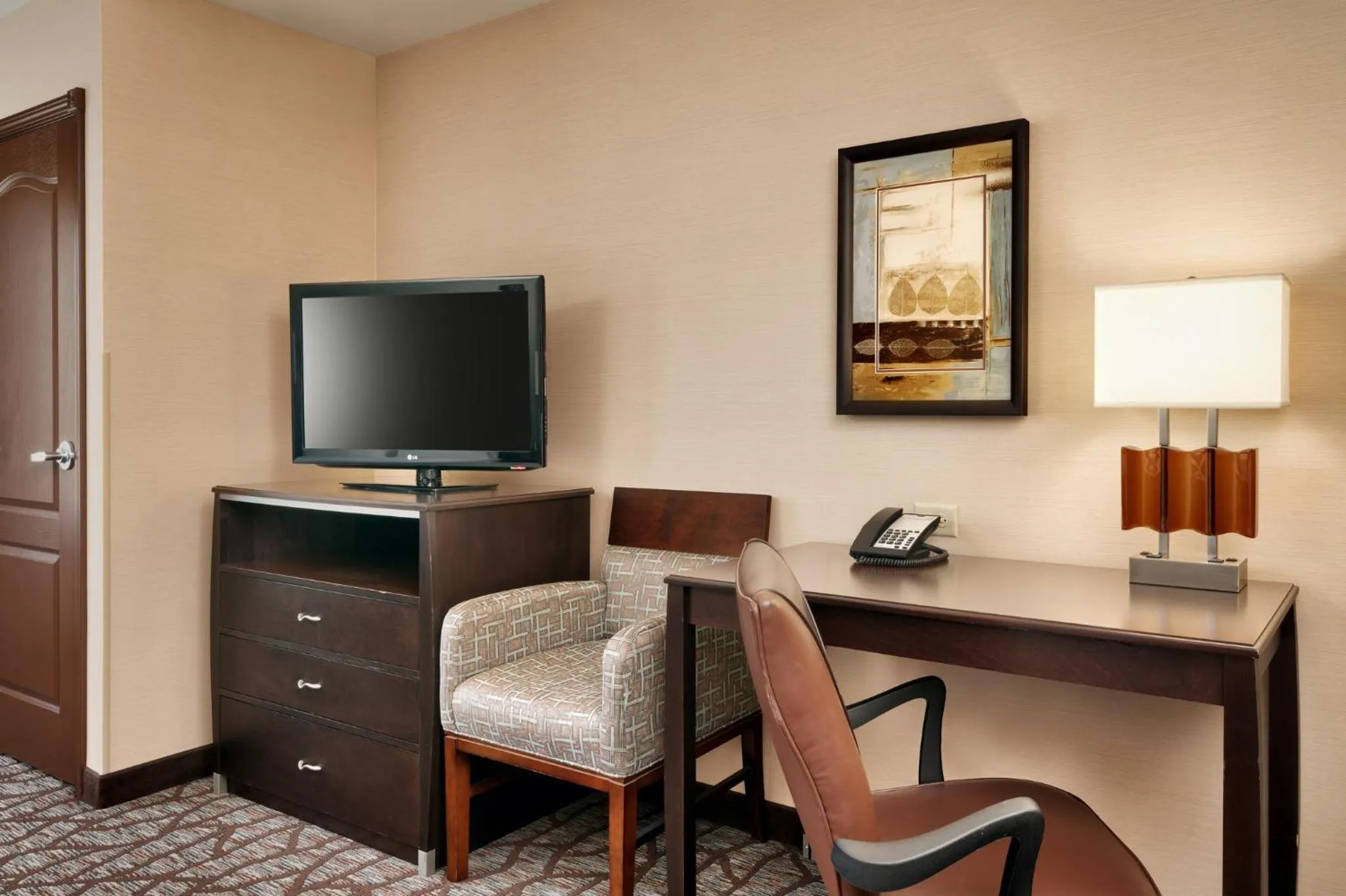 Photo of the whole room in Holiday Inn Express Hotel & Suites Butte by IHG