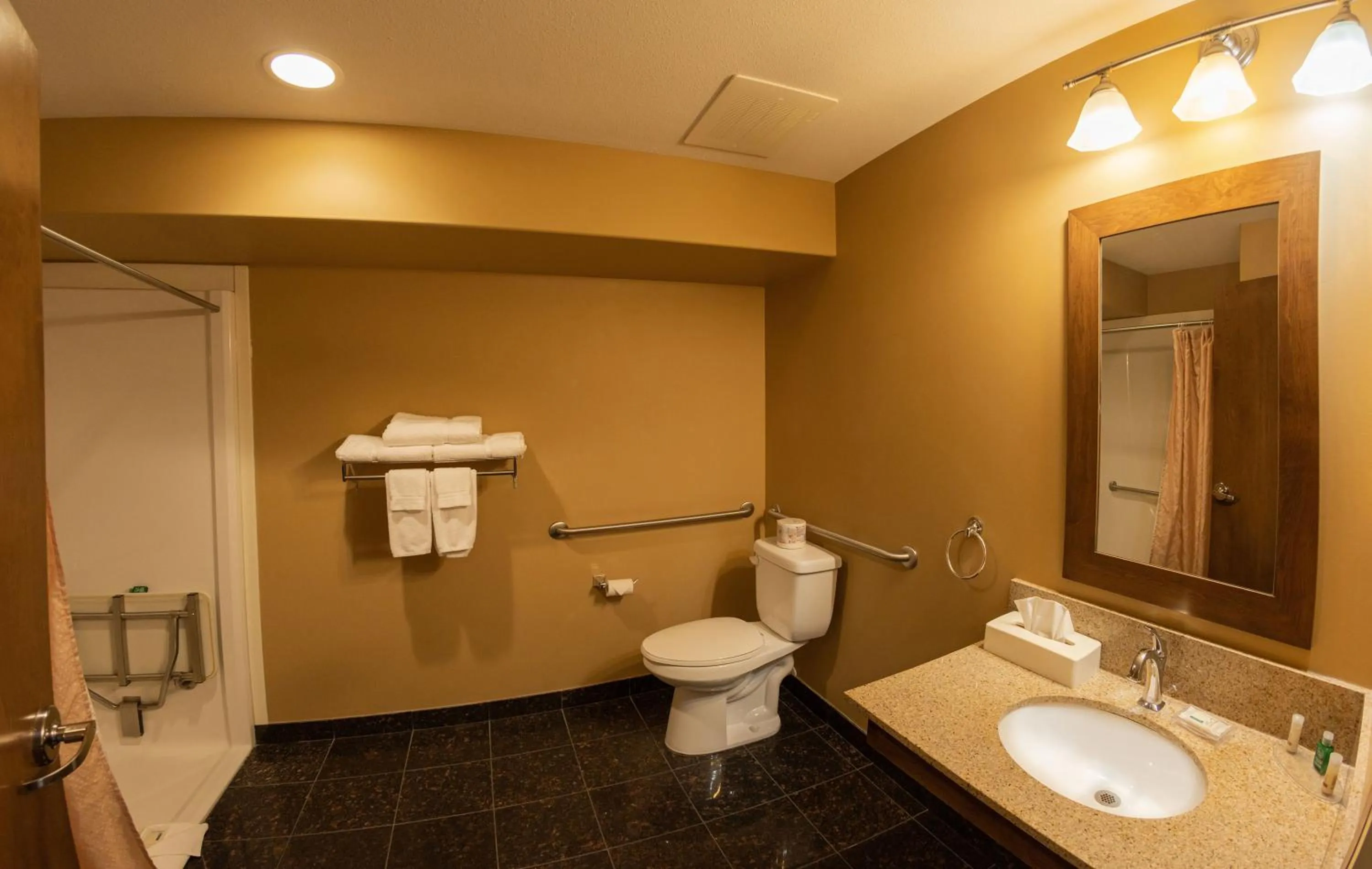 Bathroom in Camrose Resort Hotel