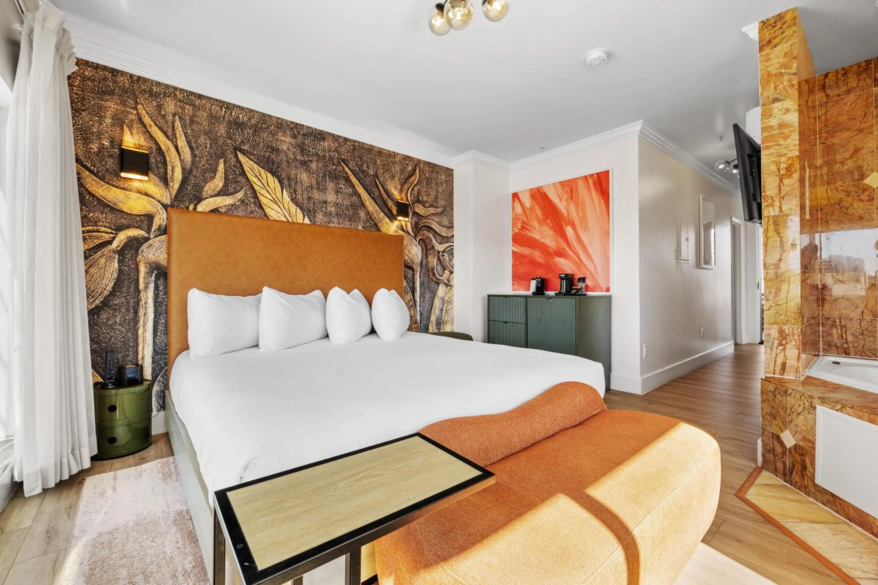 Bed in Nob Hill Hotel