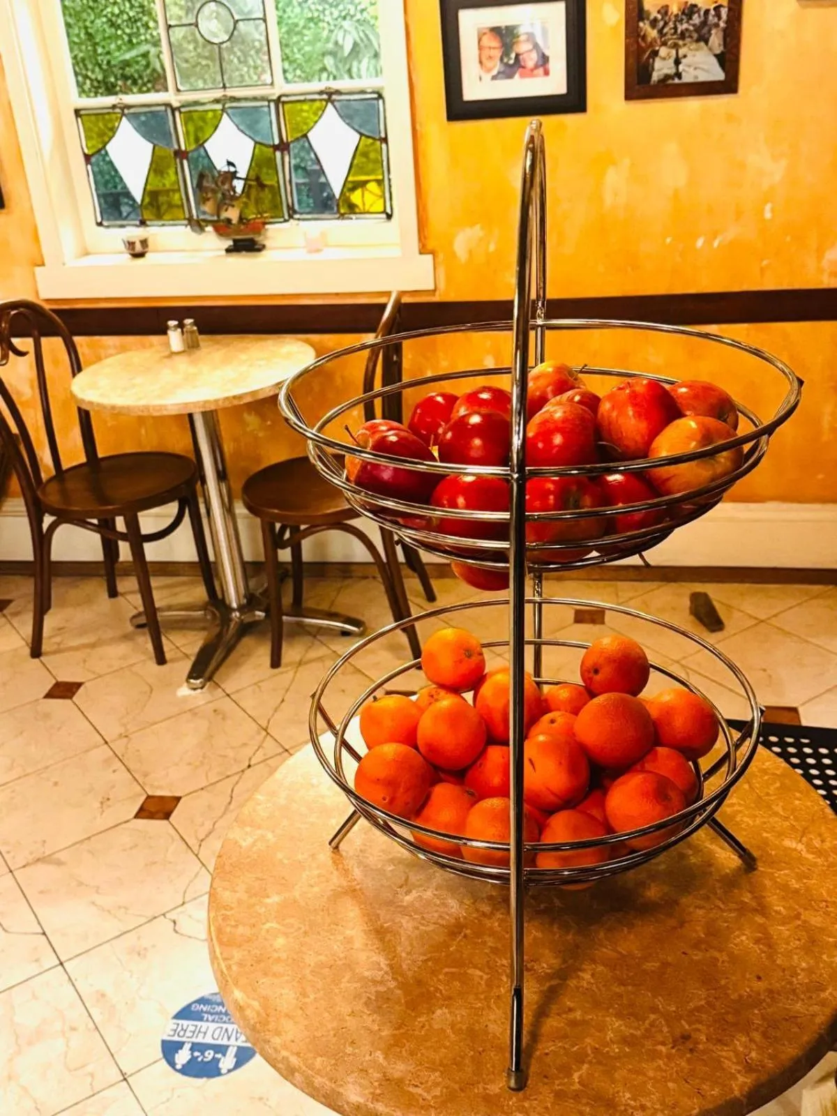 Food and drinks in Nob Hill Hotel