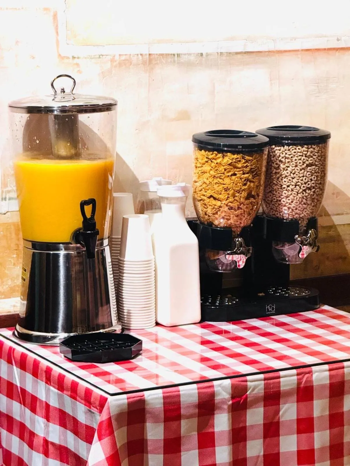 Food and drinks in Nob Hill Hotel