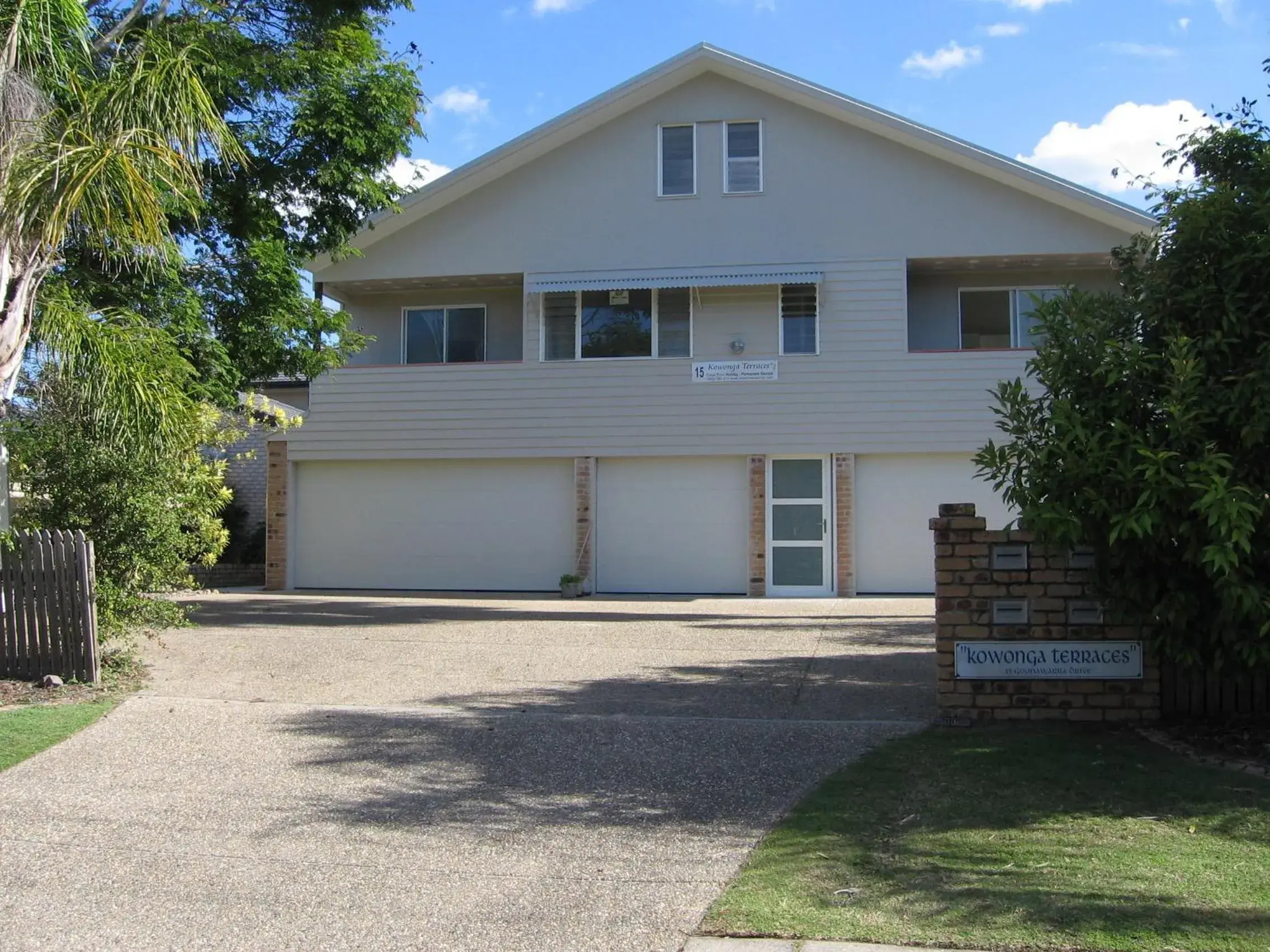 Non-Waterfront Upstairs One Bedroom Apartment in Saltwater Villas - Pet Friendly Accommodation Non-Waterfront Upstairs One Bedroom Apartment in Saltwater Villas - Pet Friendly Accommodation