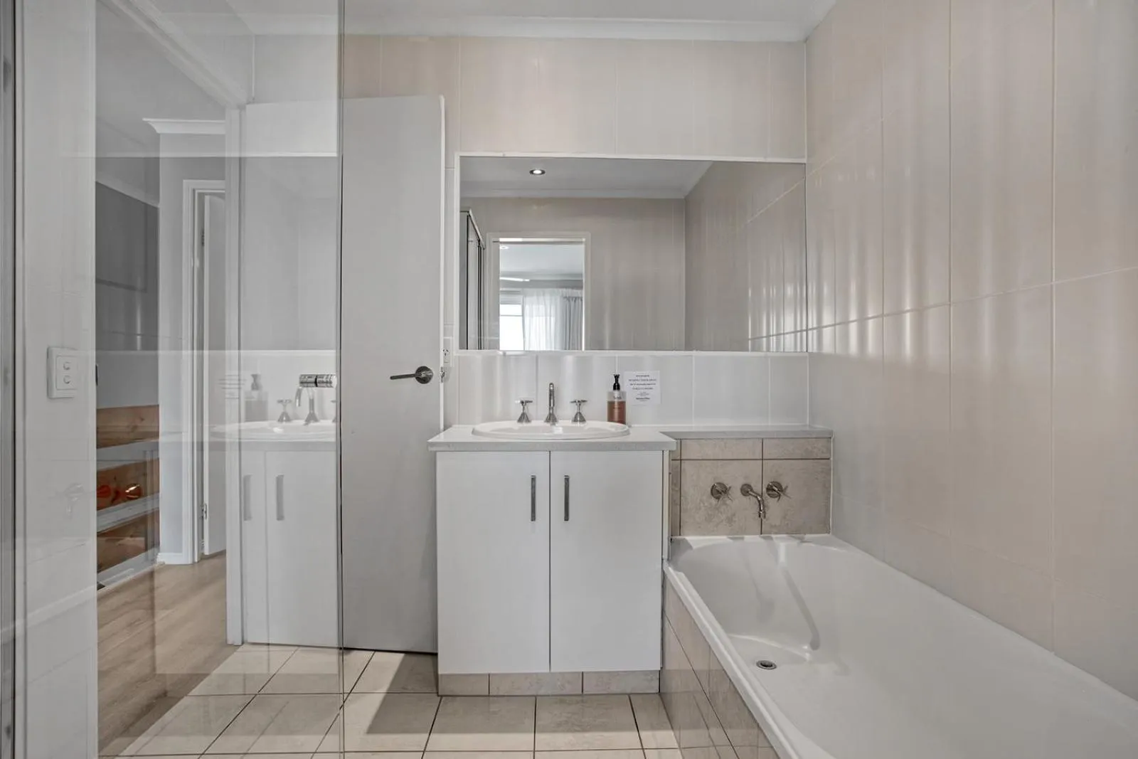 Saltwater Villas - Pet Friendly Accommodation