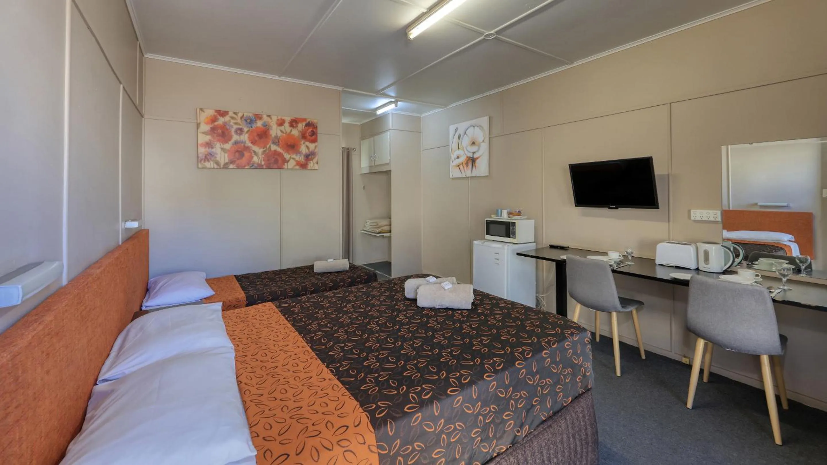 Bed in Matilda Motel