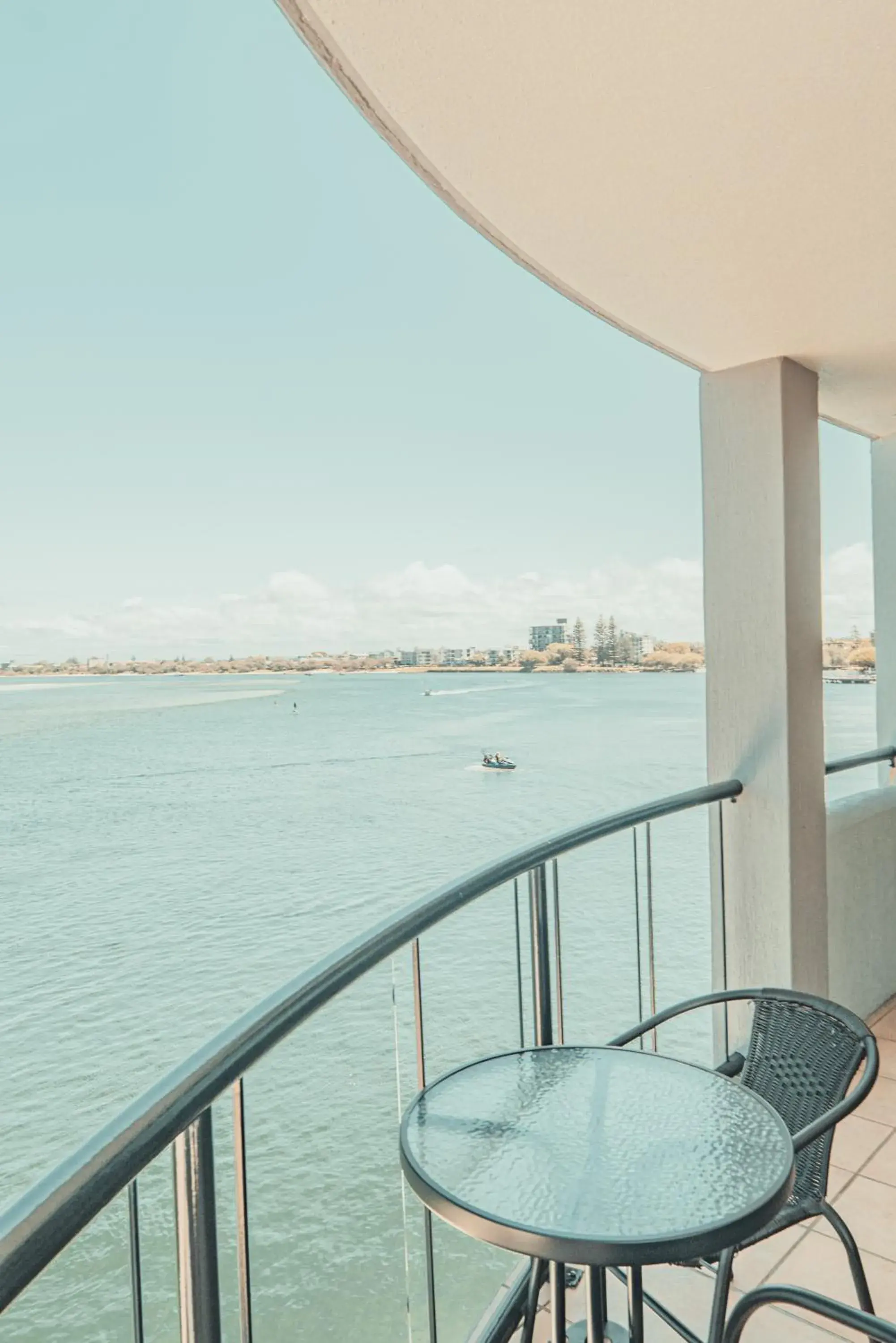 Executive Two-Bedroom Apartment - Waterfront in La Promenade Executive Two-Bedroom Apartment - Waterfront in La Promenade