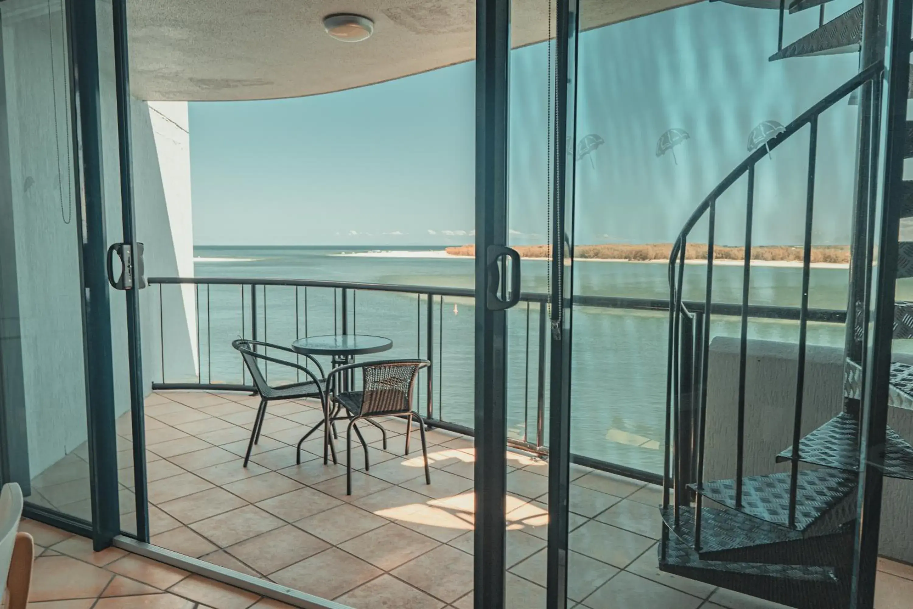 Executive Two-Bedroom Apartment - Rooftop in La Promenade Executive Two-Bedroom Apartment - Rooftop in La Promenade