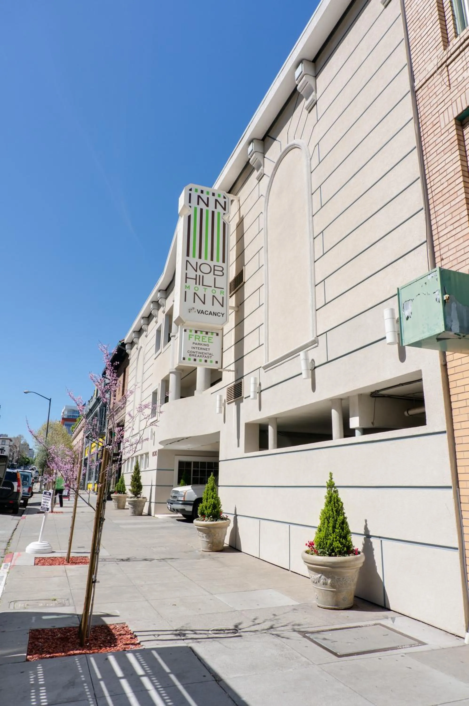 Facade/entrance in Nob Hill Motor Inn -Newly Updated Rooms!