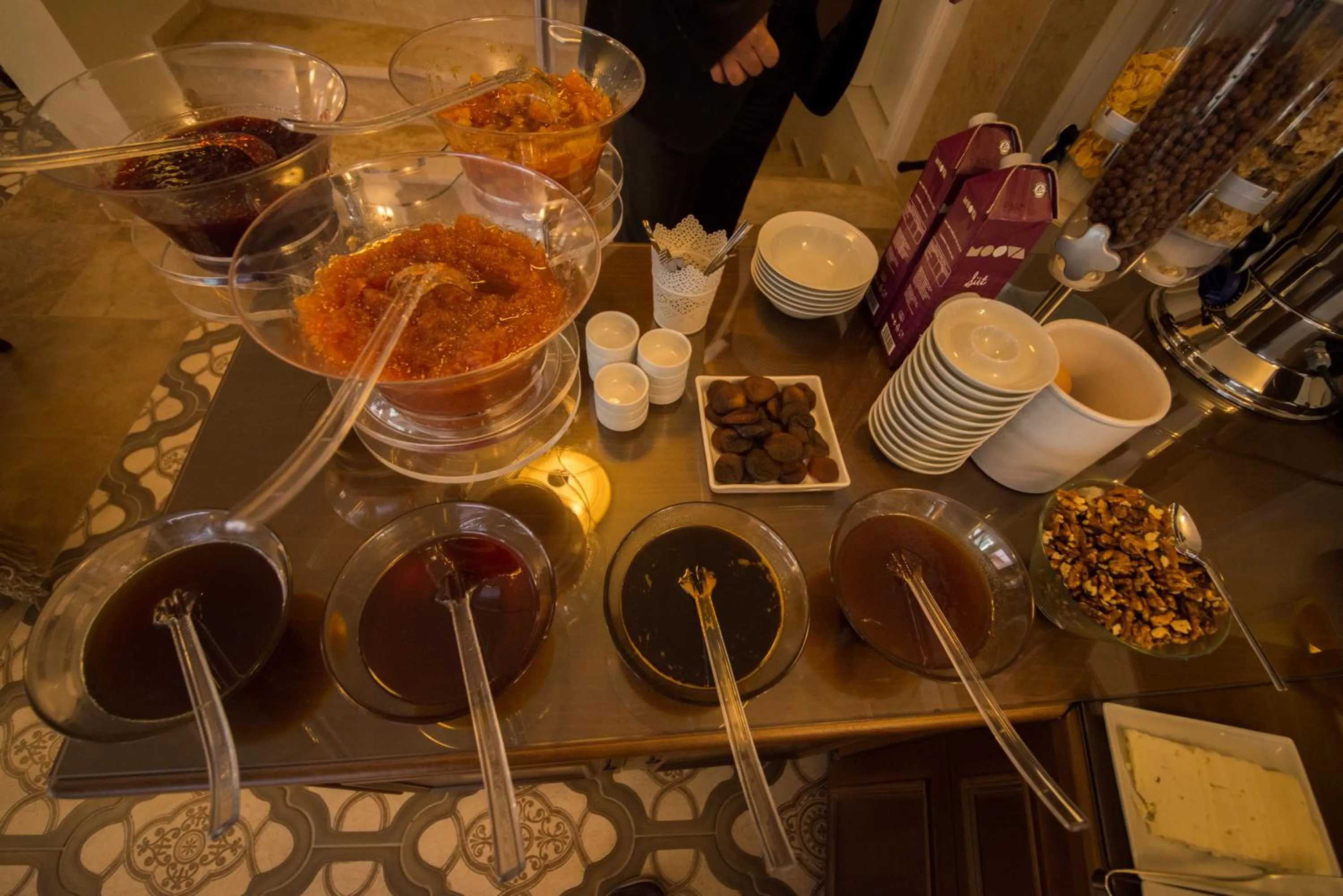 Restaurant/places to eat in Biga Palas Hotel