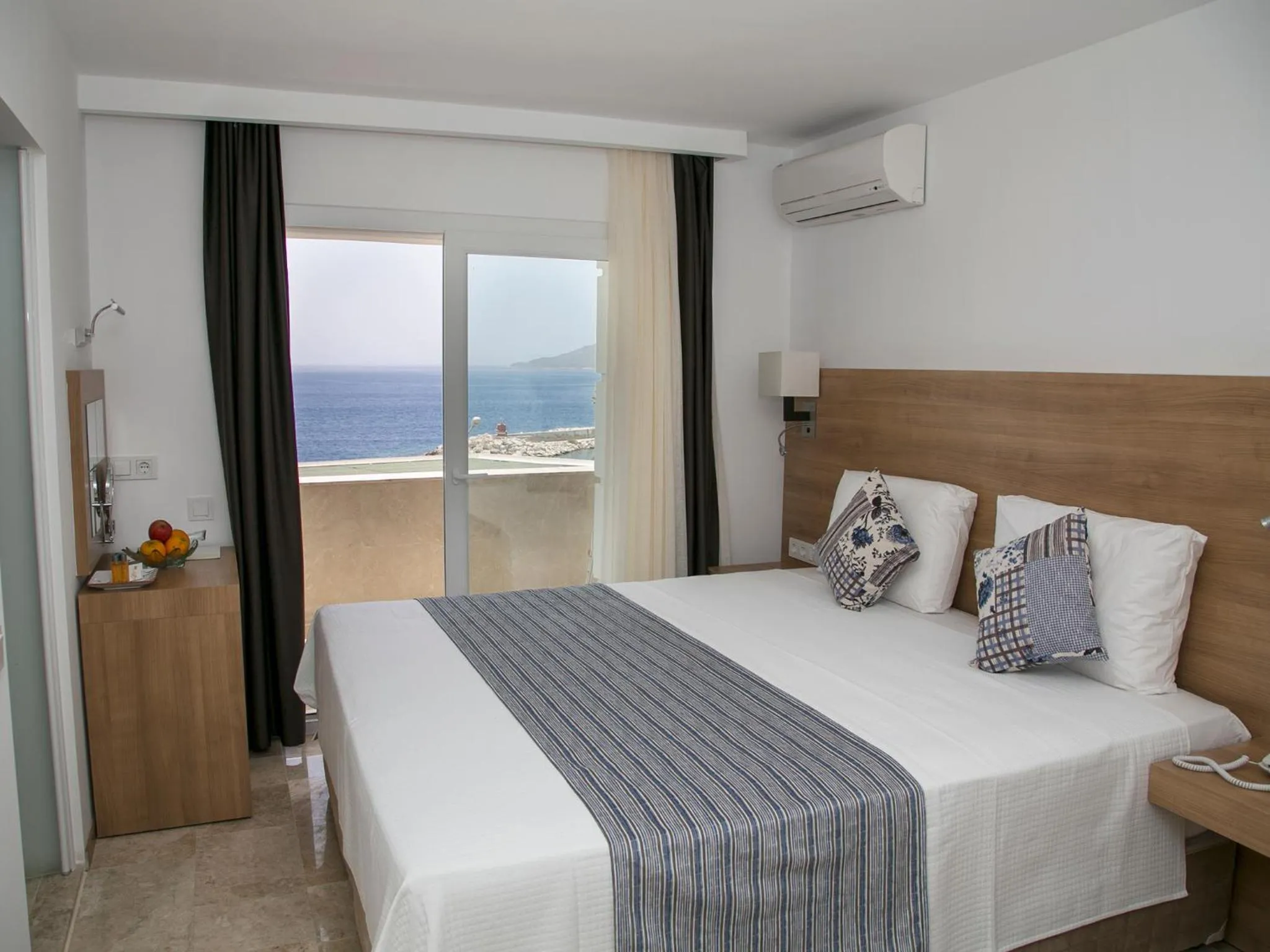 View (from property/room), Bed in Rhapsody Hotel Kas