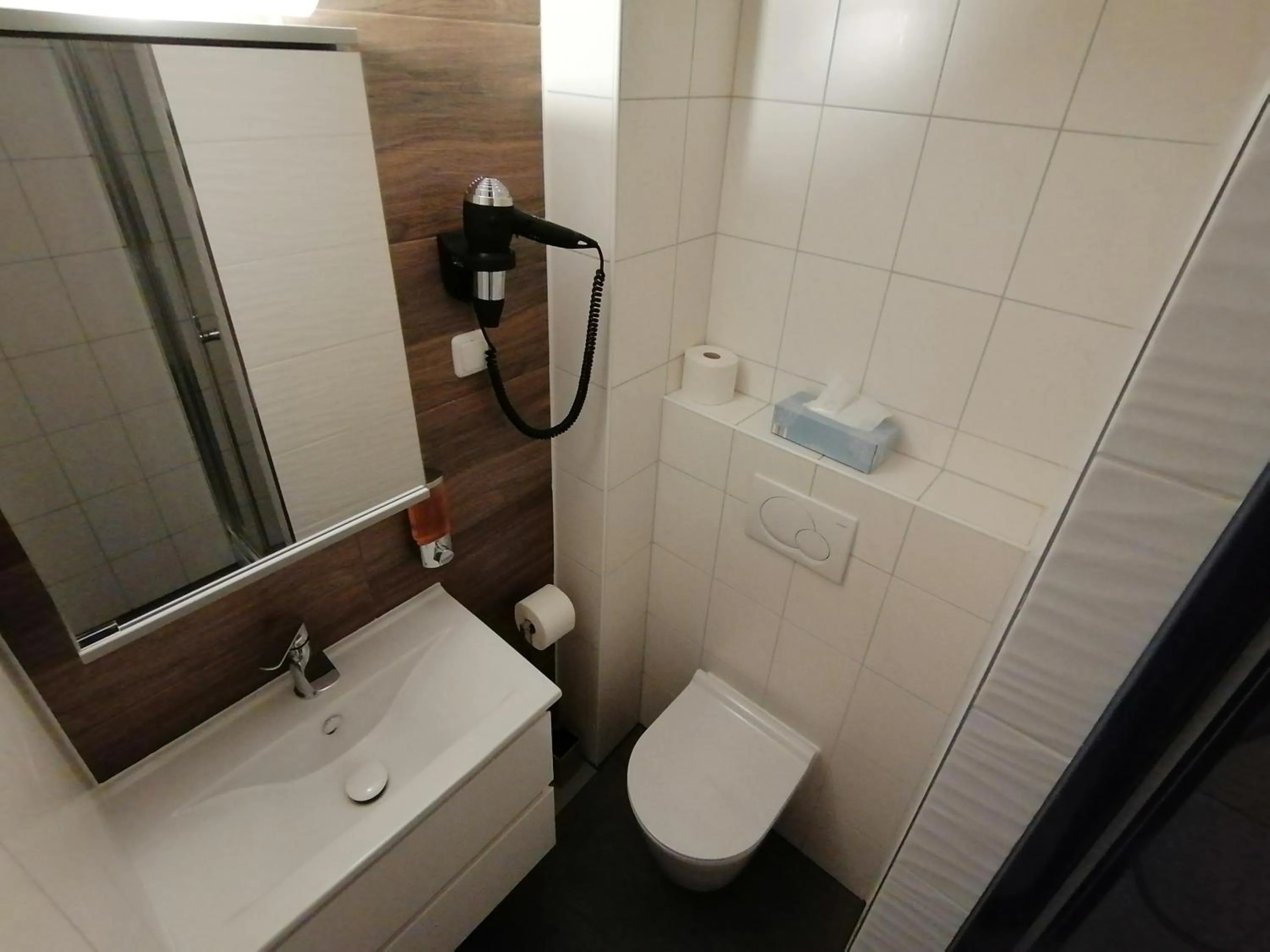 Bathroom in GOLDEN STAR - Premium Apartments