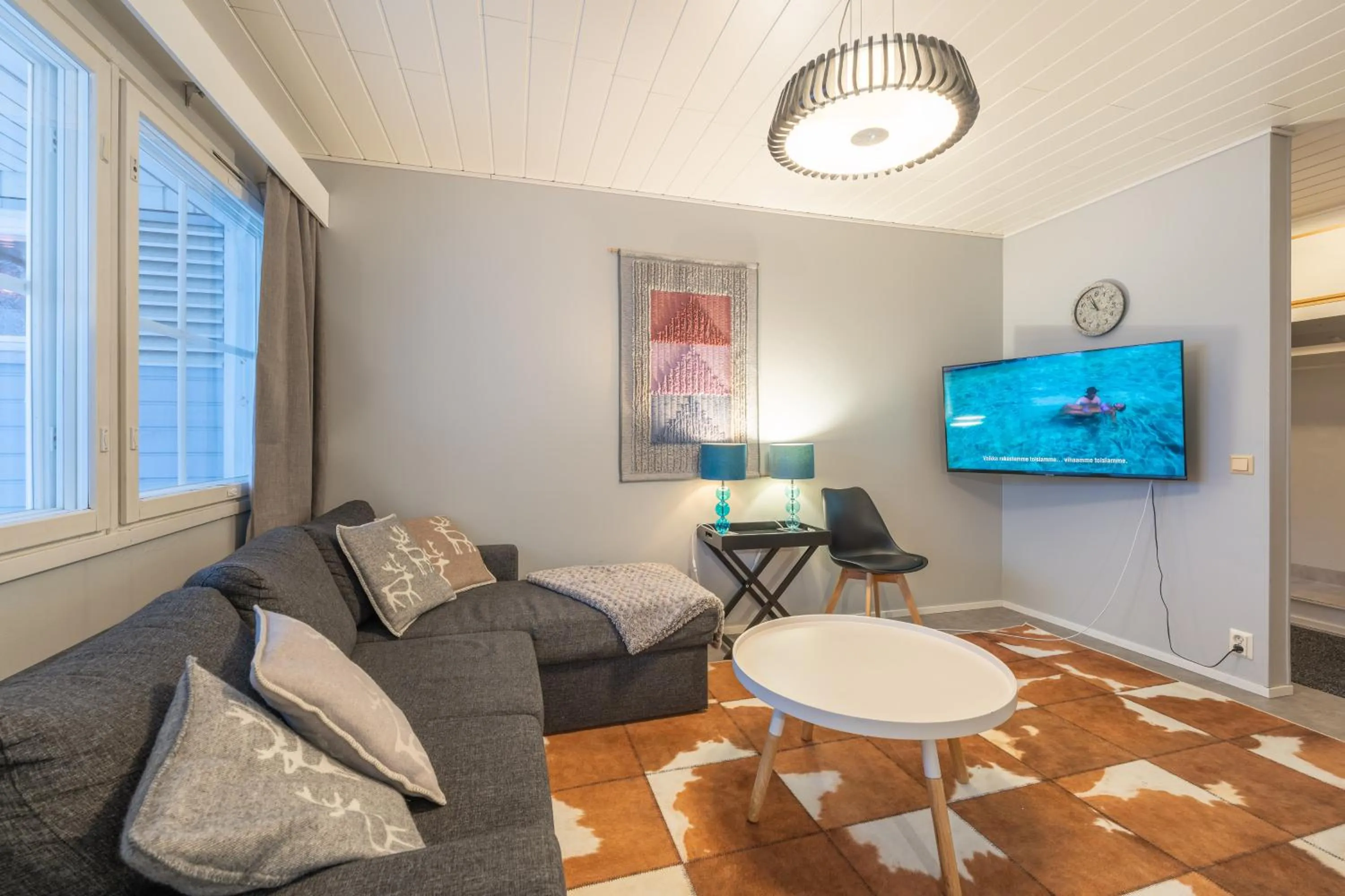 TV and multimedia in Kuukkeli Apartments