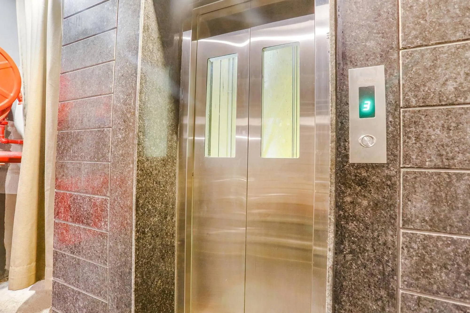 elevator in FabExpress PP Residency