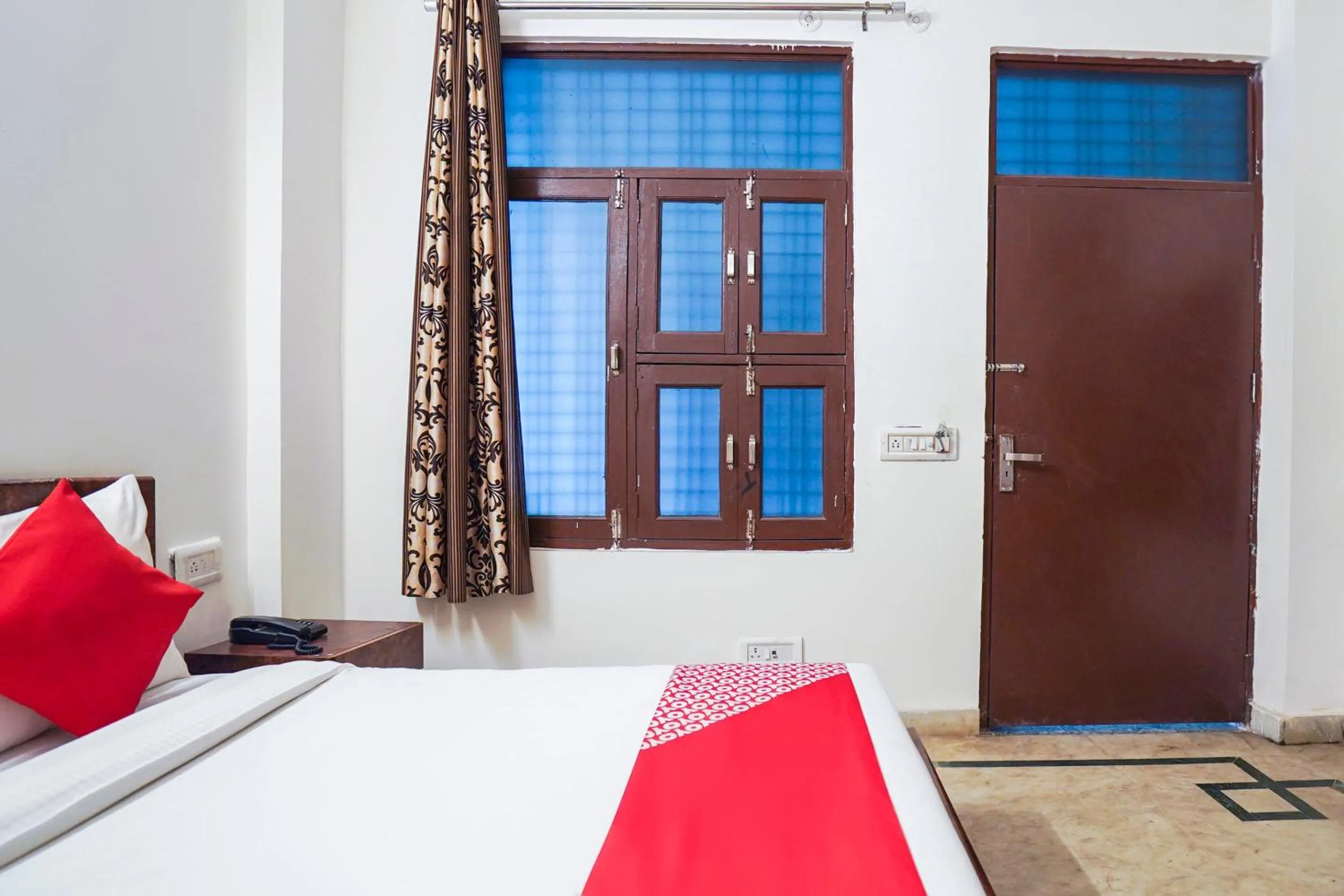 Bedroom, Bed in Hotel O Ratiram Palace BY Wamson