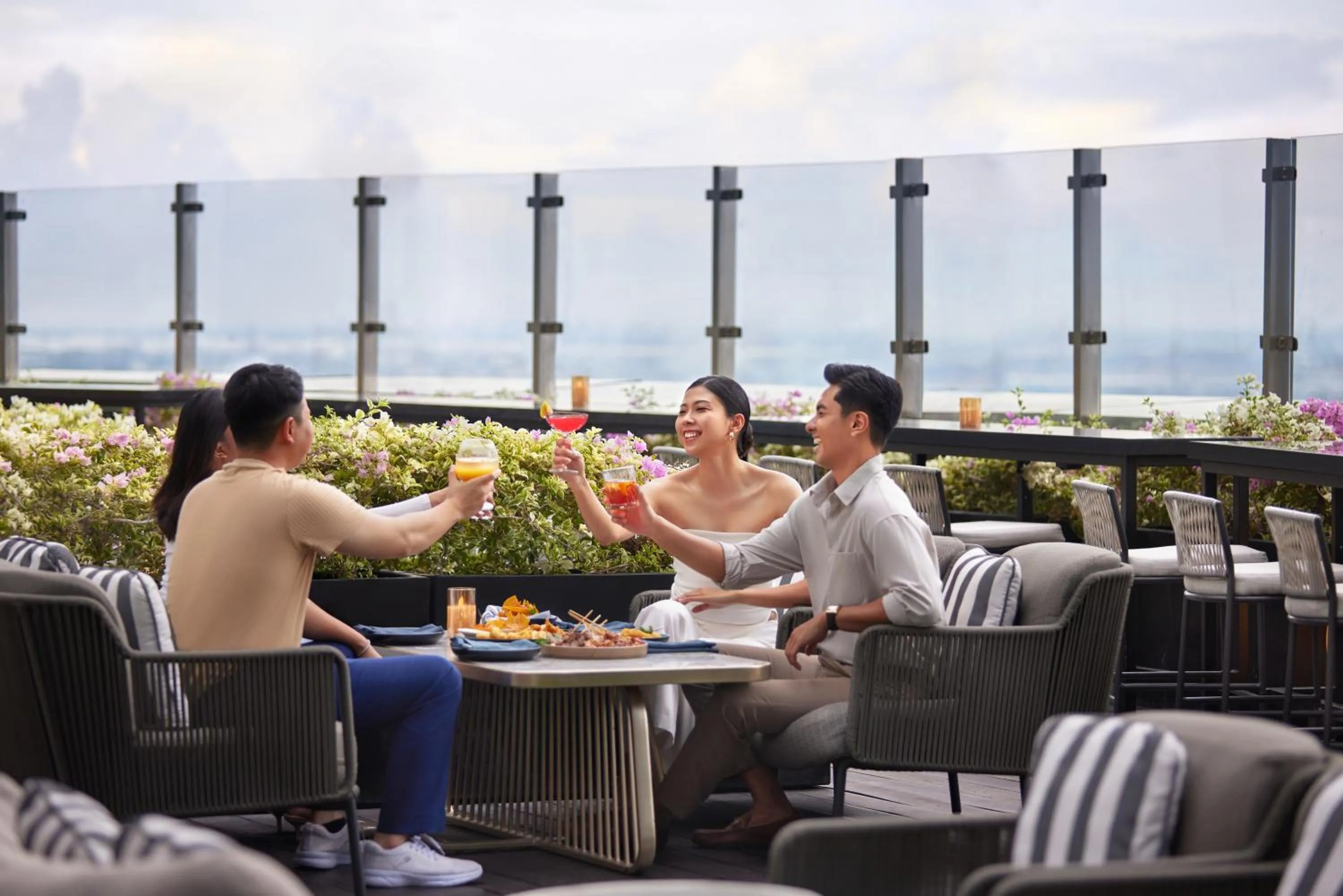 Lounge or bar in Four Points by Sheraton Surabaya, Pakuwon Indah