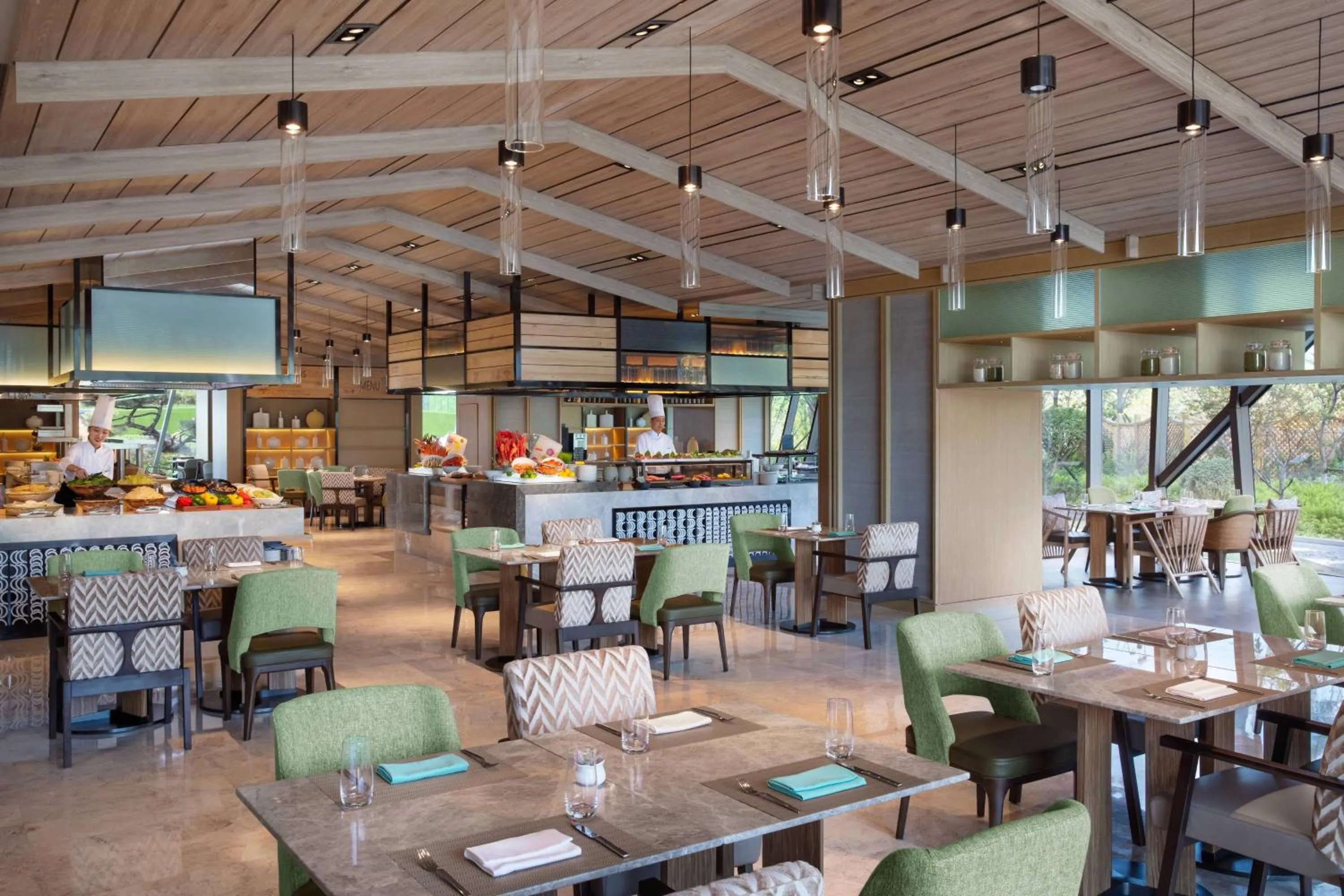 Kitchen or kitchenette in Xuzhou Marriott Hotel Lakeview