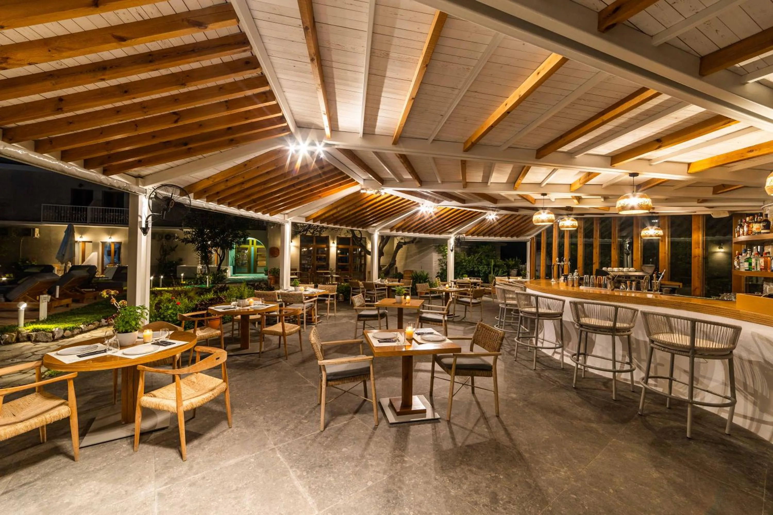 Restaurant/places to eat in Skiathos Avaton Hotel, Philian Hotels & Resorts