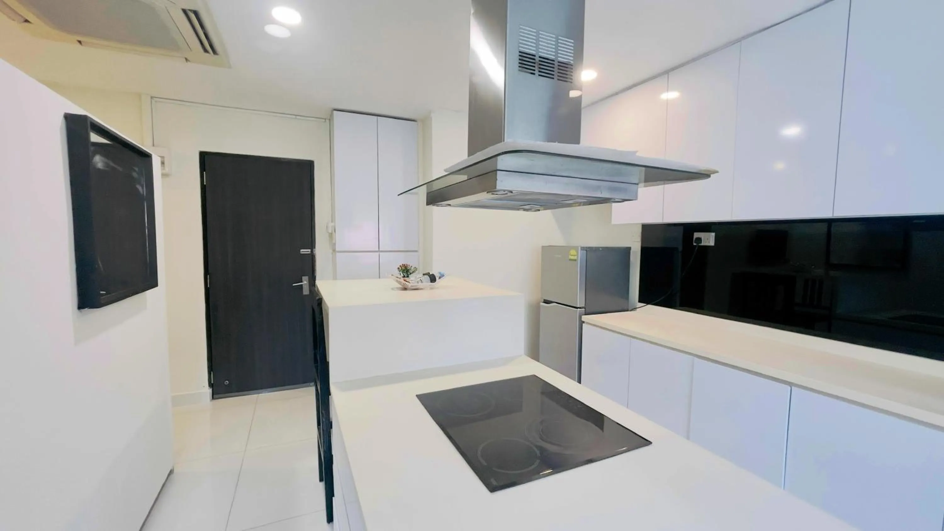 JJH Serviced Apartments near Serangoon MRT