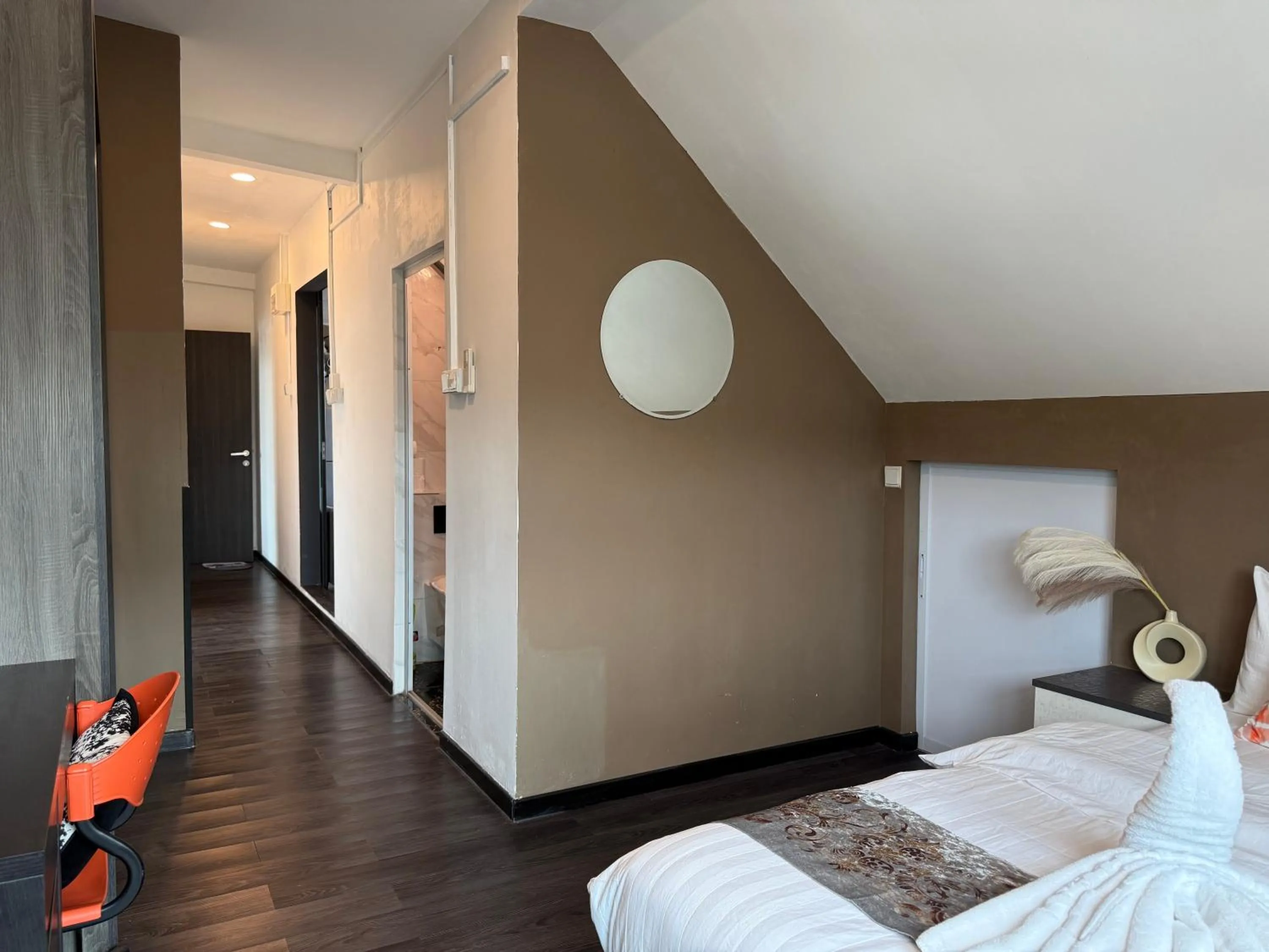 Bed in JJH Serviced Apartments near Serangoon MRT